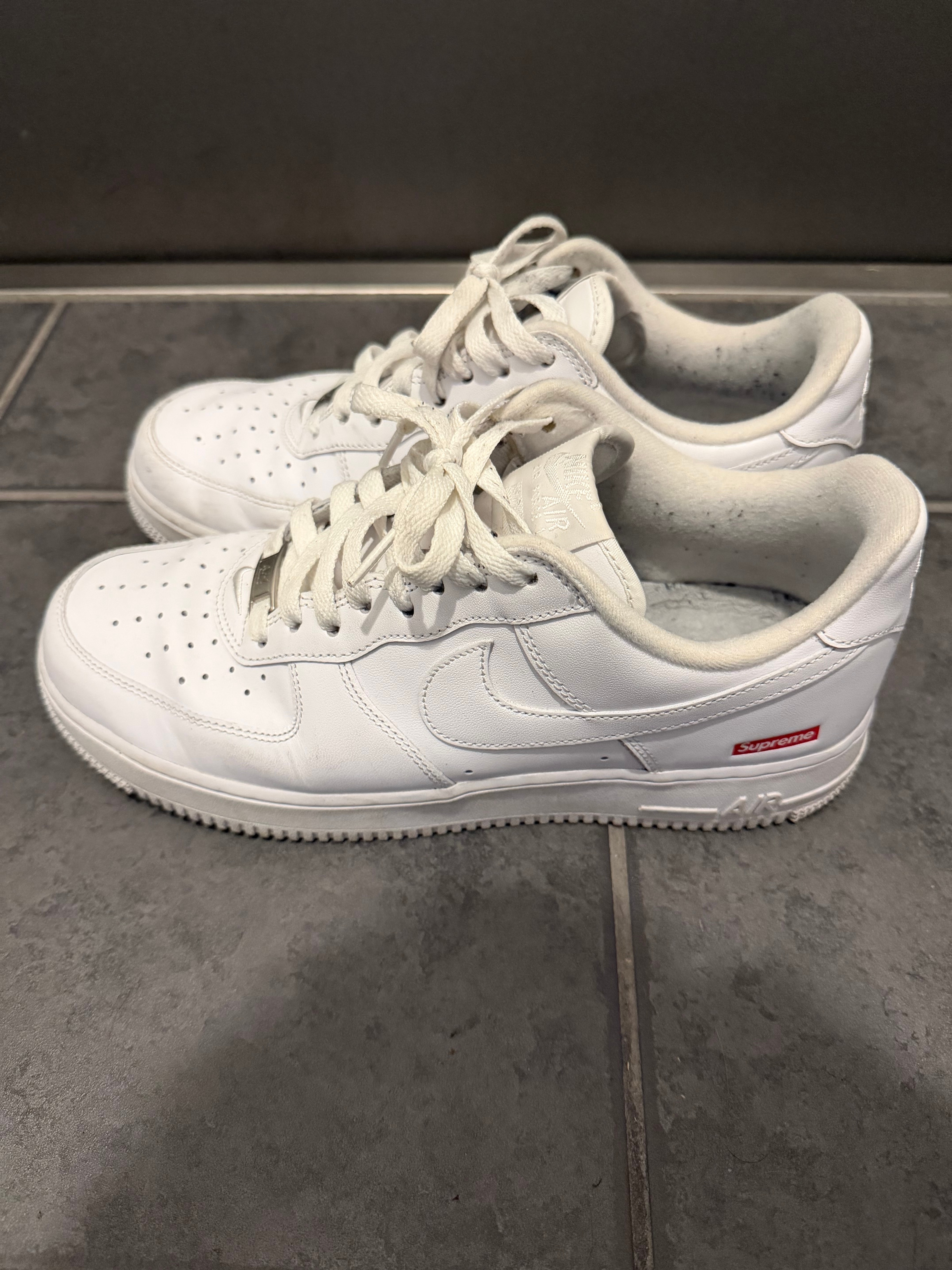 Supreme × Nike Air Force 1 Low "White"