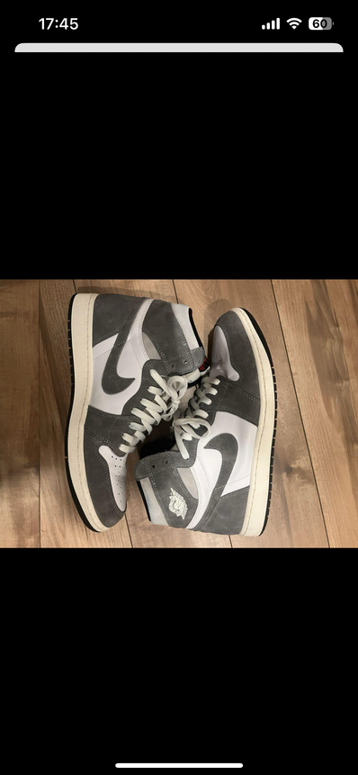 Nike Air Jordan 1 Retro High OG "Black and Smoke Grey"