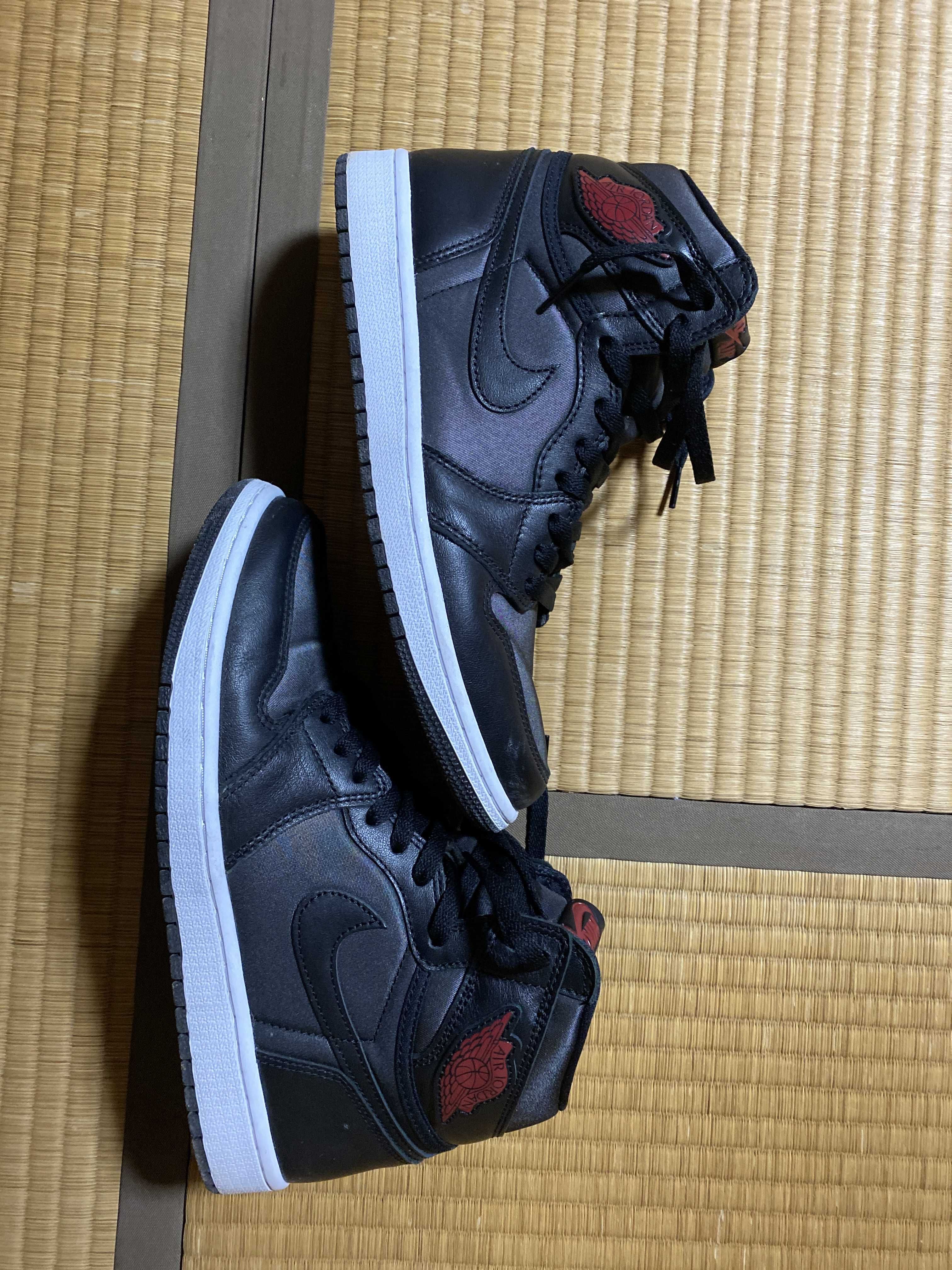 Nike Air Jordan 1 Retro High OG "Black/Metallic Silver/Gym Red"  