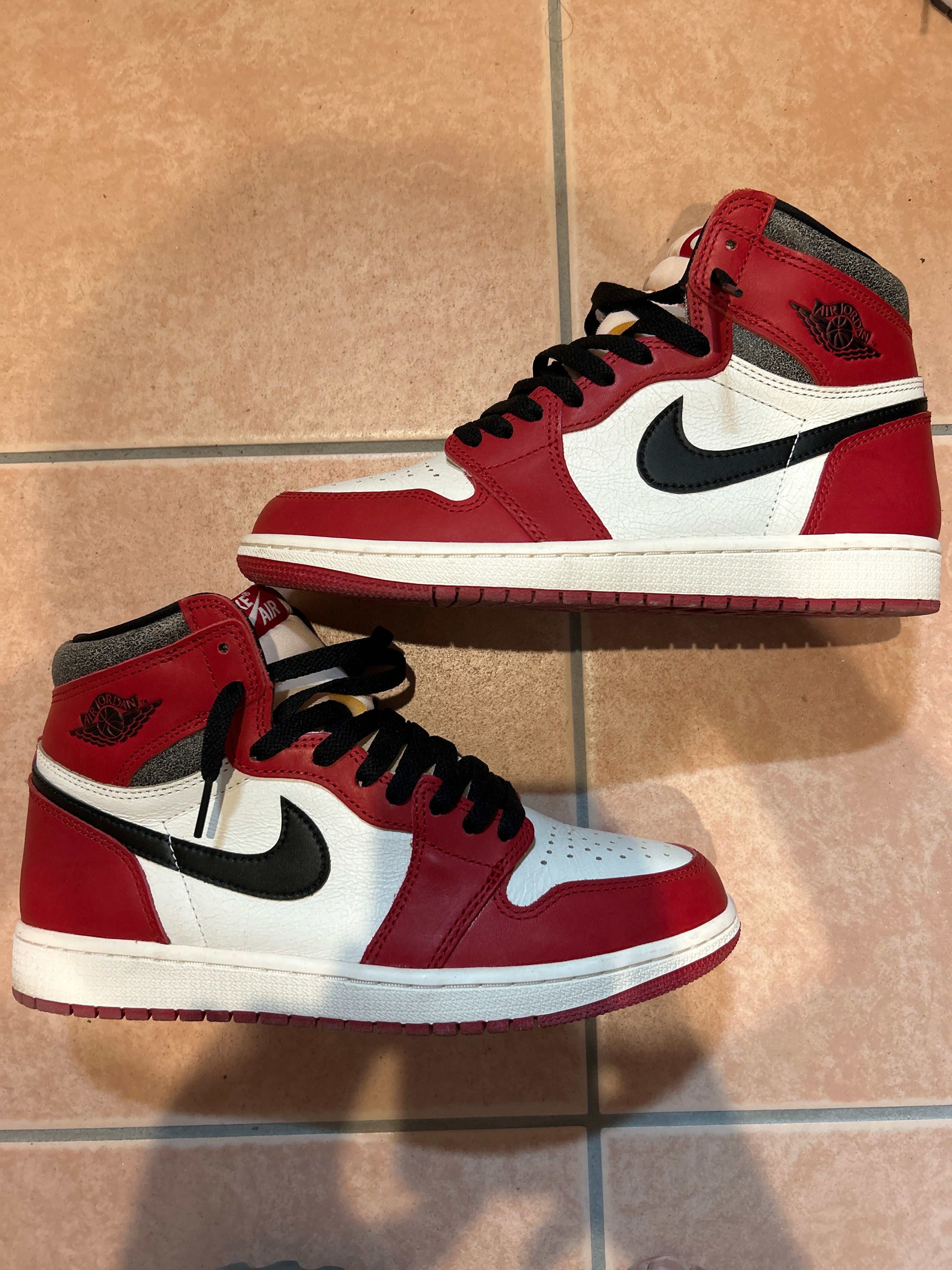 Nike Air Jordan 1 High OG "Lost & Found/Chicago"