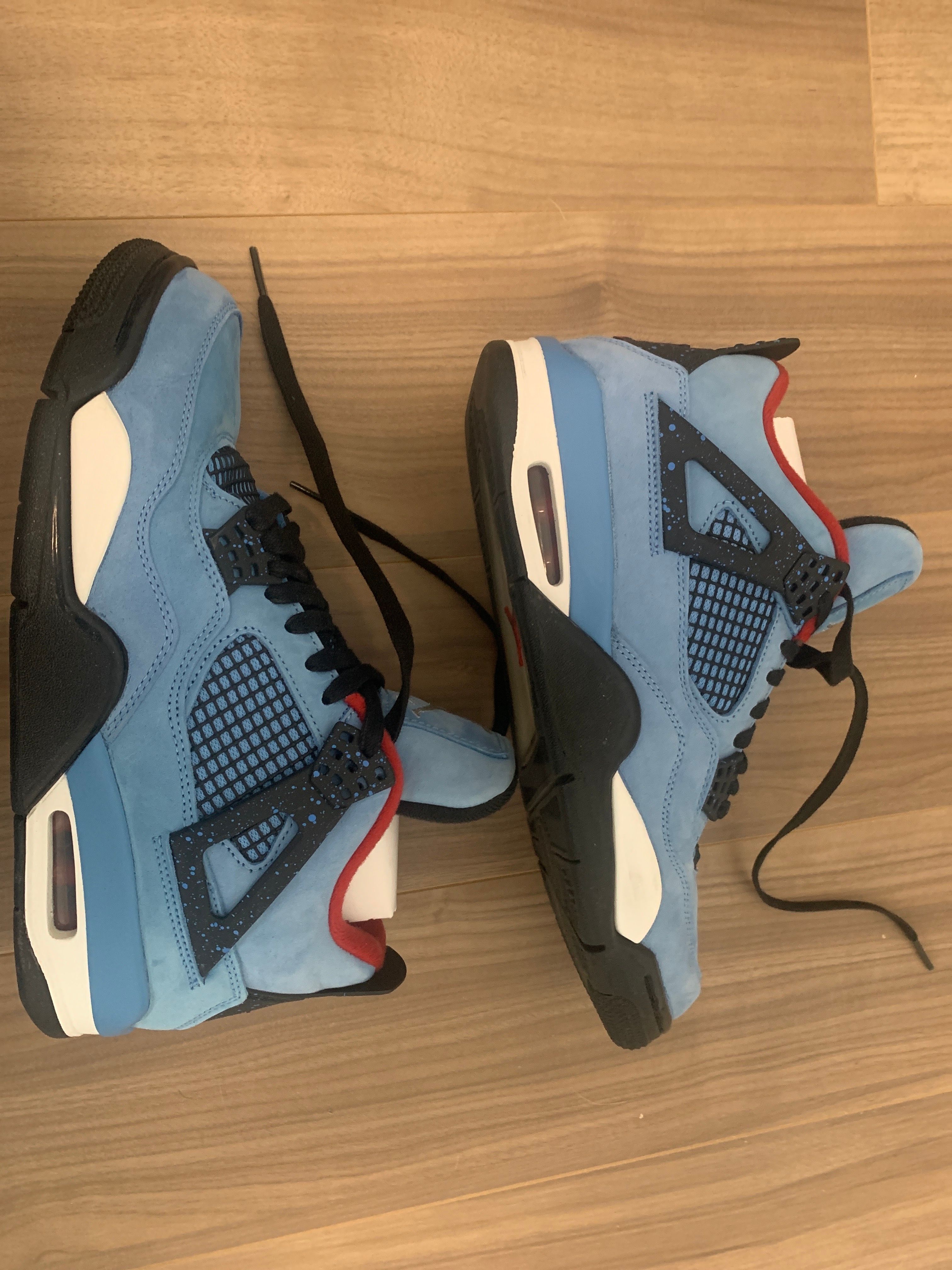 Travis Scott × Nike Air Jordan 4 Retro Cactus Jack "University Blue"