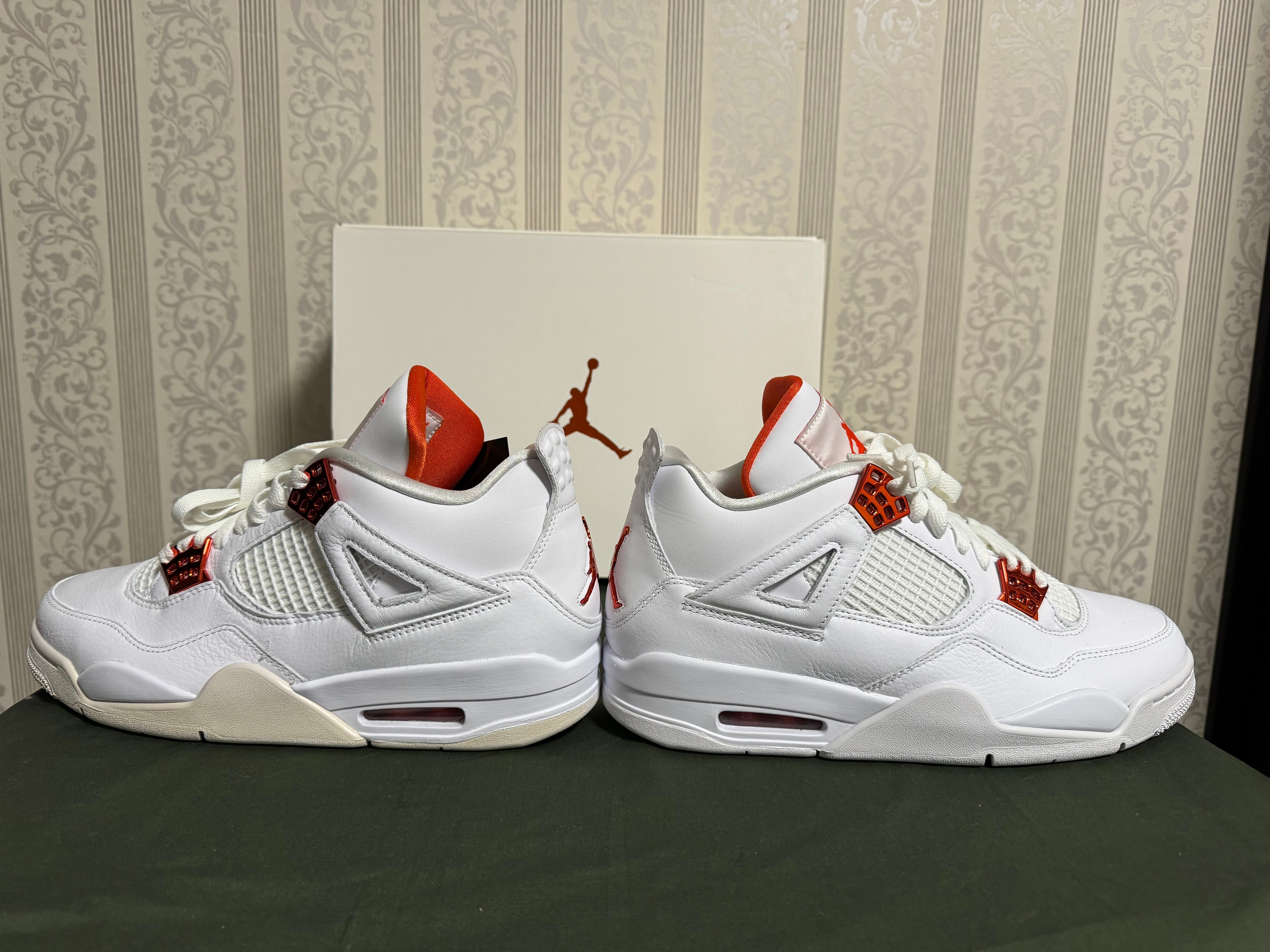 Nike Air Jordan 4 Retro "White/Team Orange"