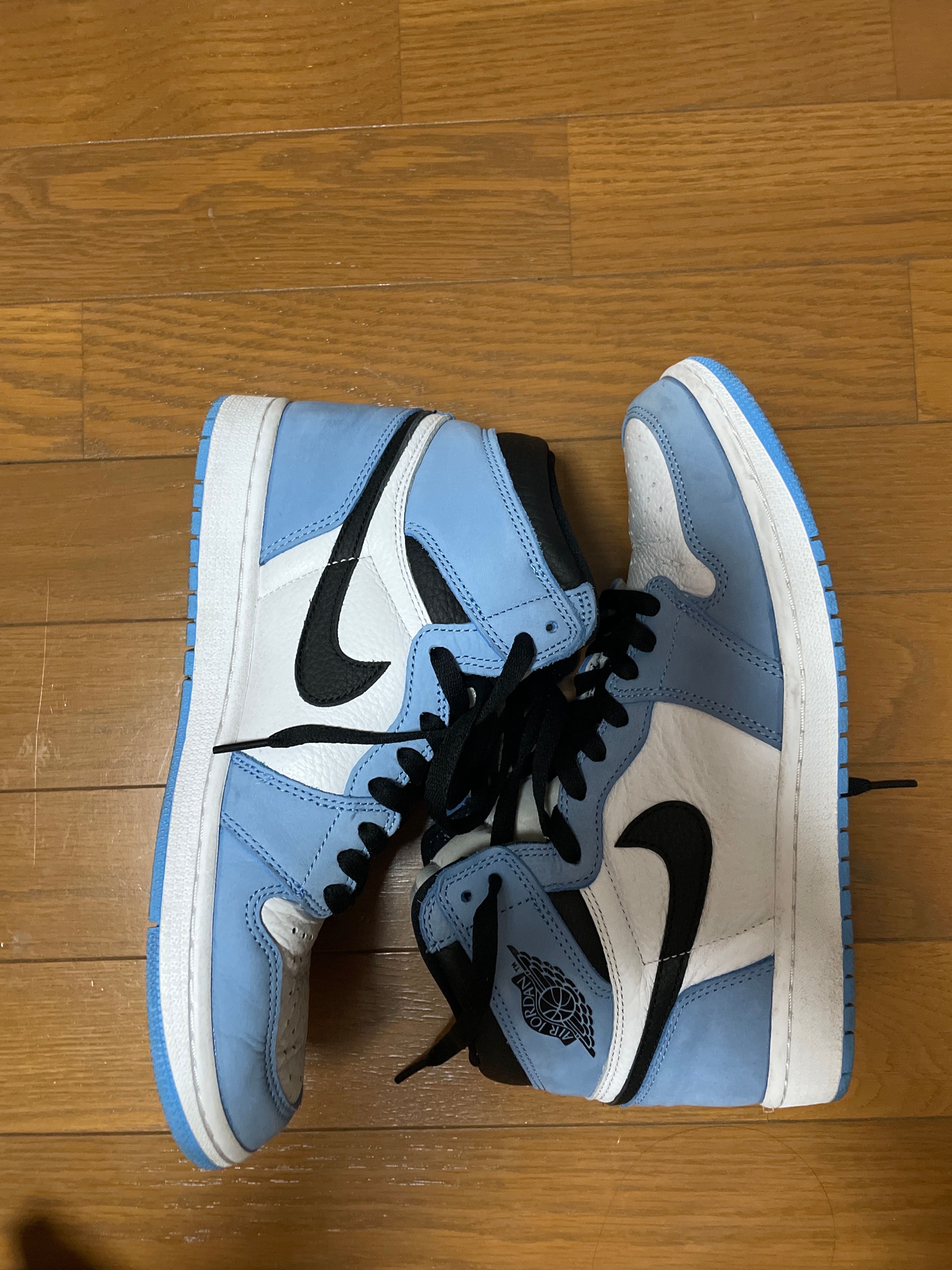 Nike Air Jordan 1 High OG "University Blue"
