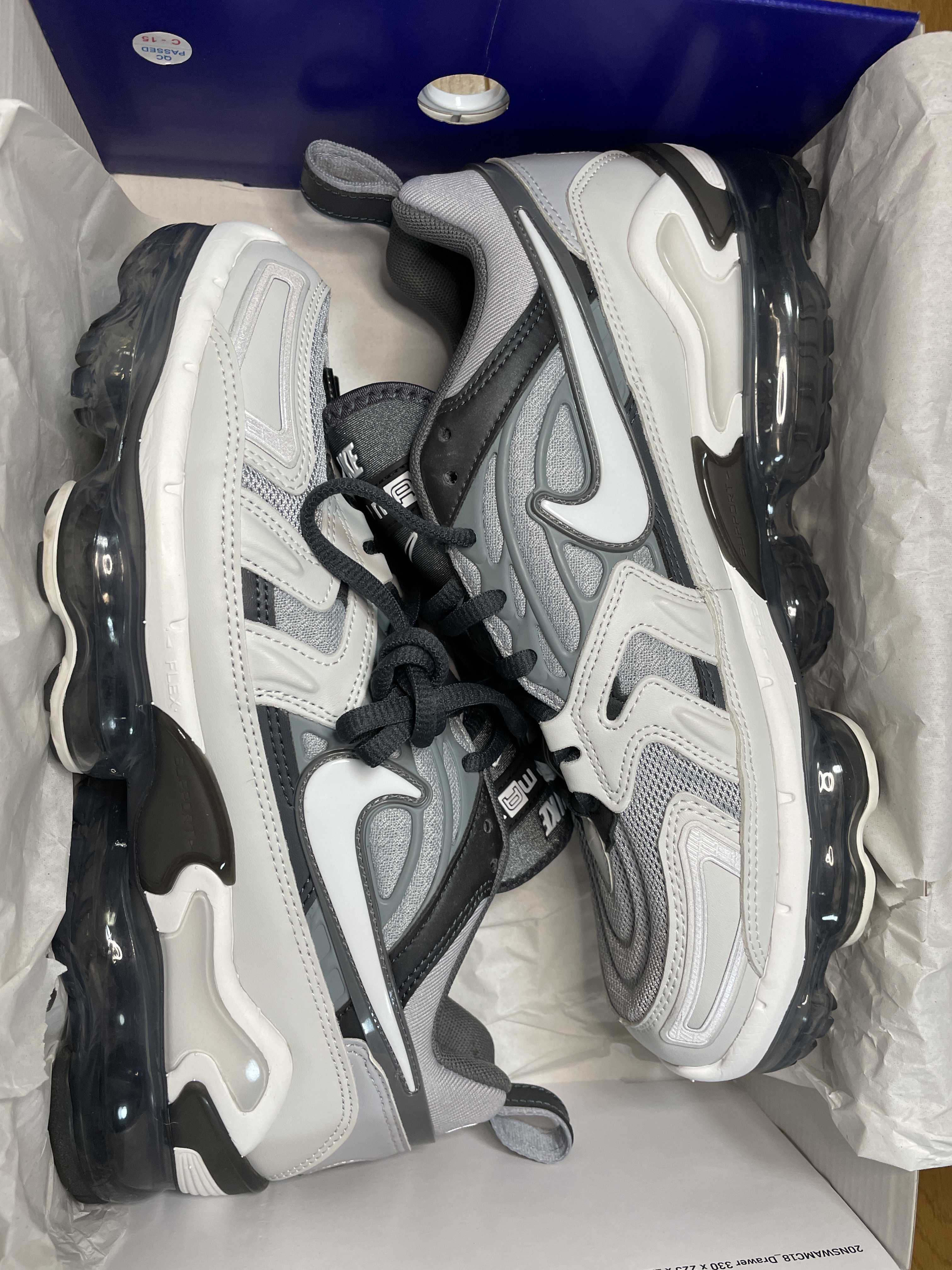 NIKE AIR VAPORMAX EVO "GREY"