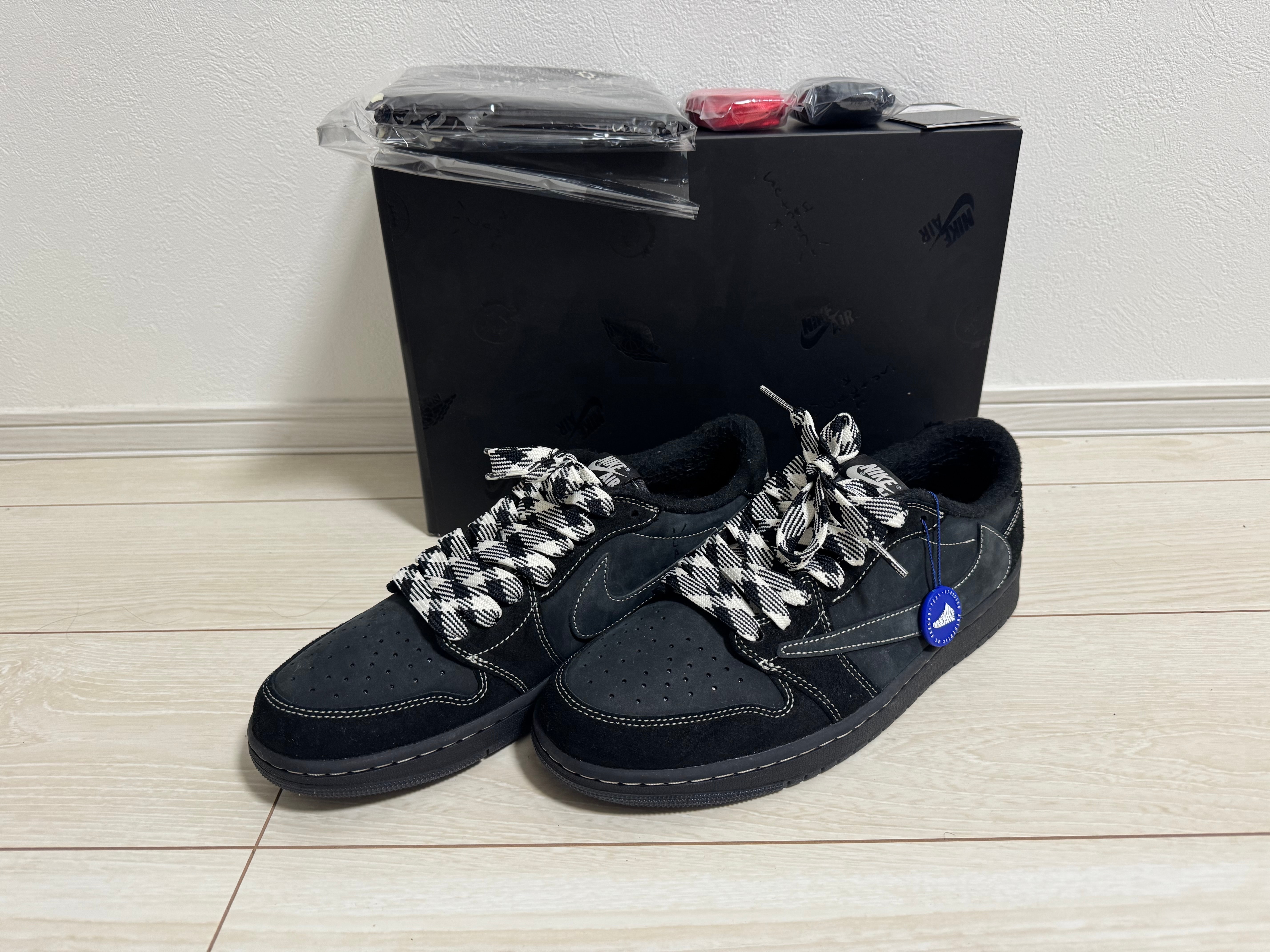 Travis Scott × Nike Air Jordan 1 Low OG SP "Black Phantom"