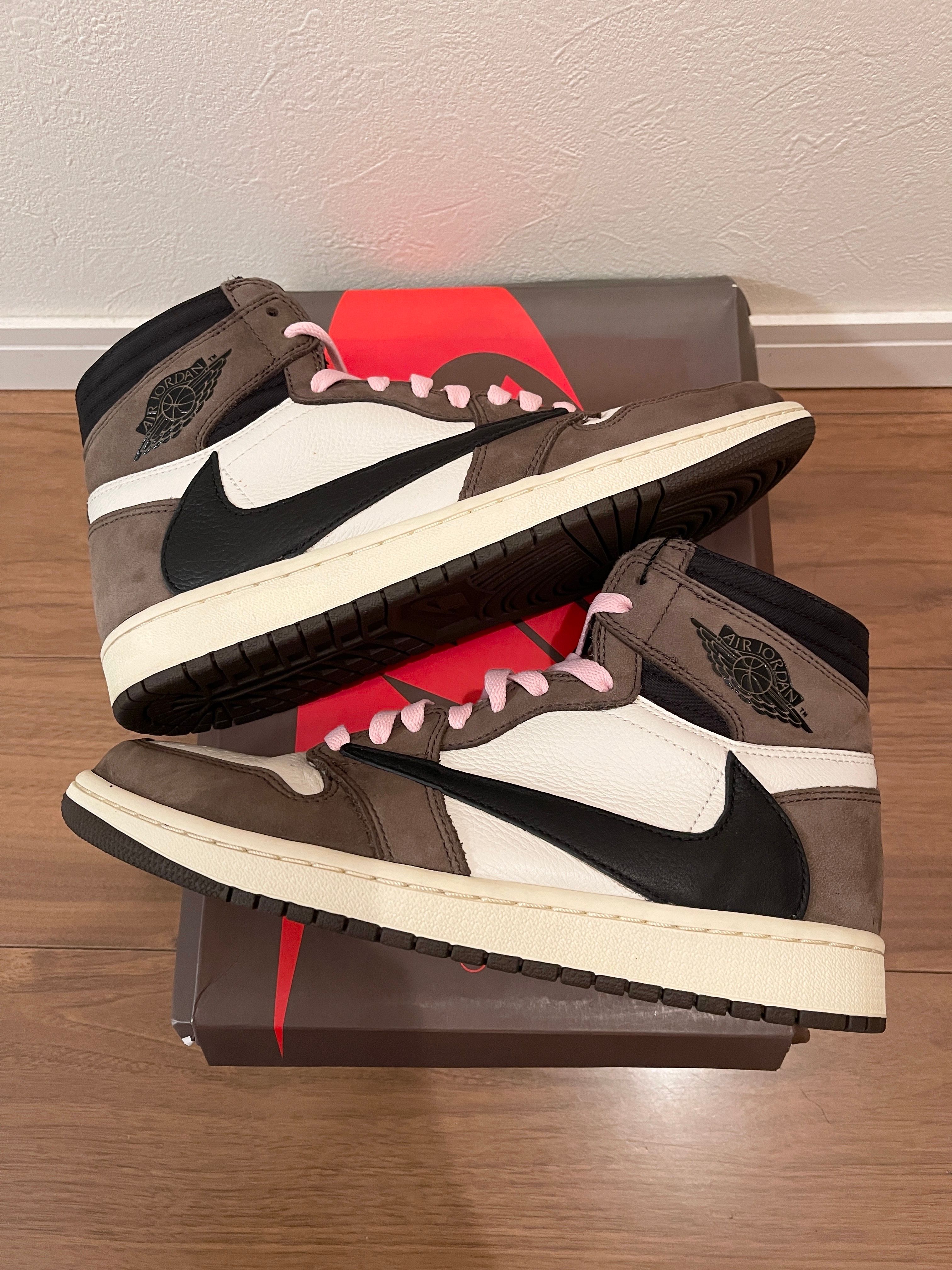 Travis Scott × Nike Air Jordan 1 Retro High OG TS SP "Sail/Dark Mocha"