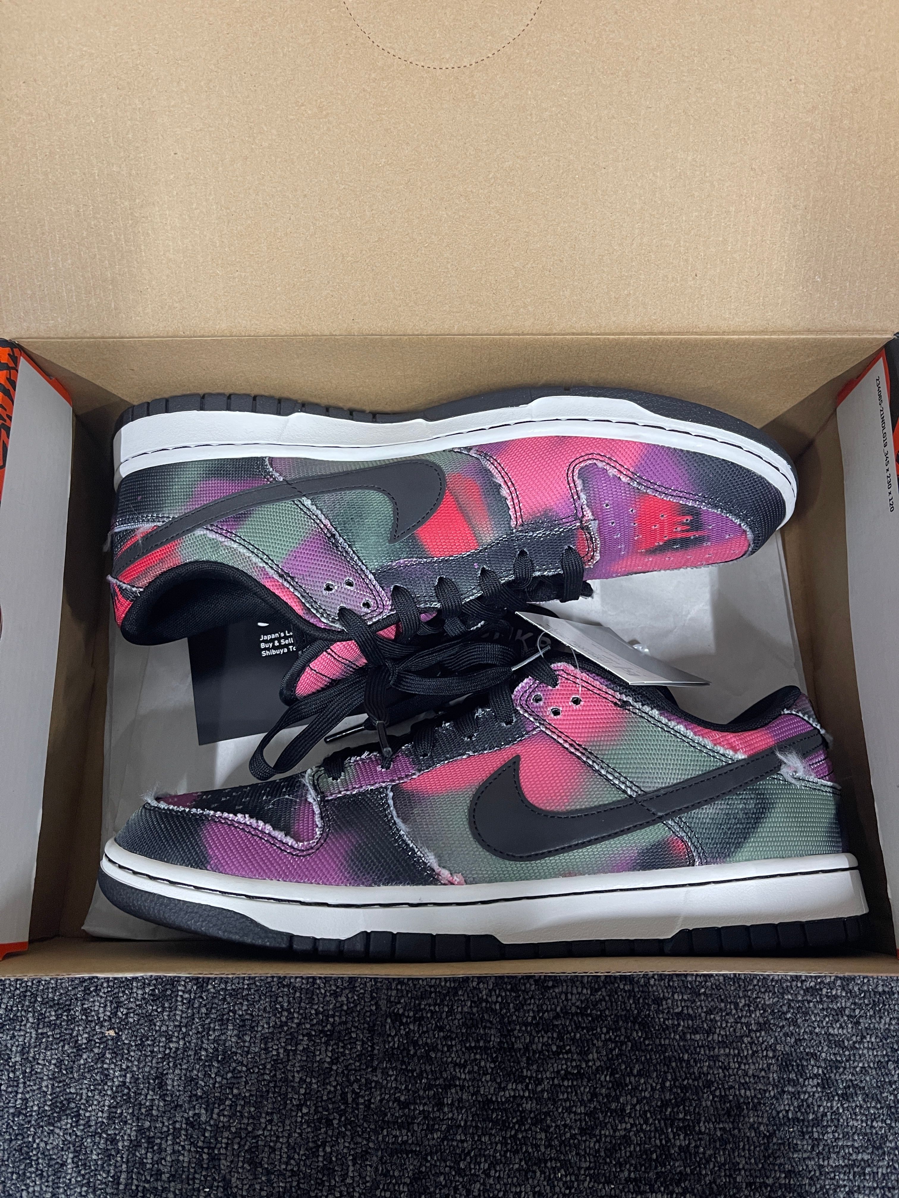 Nike Dunk Low Graffiti "Pink/Black"