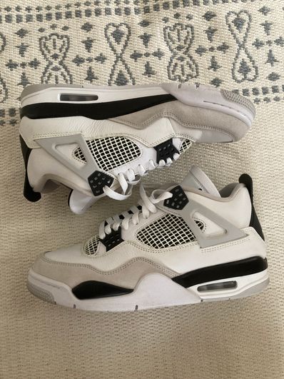 Nike Air Jordan 4 "Military Black"