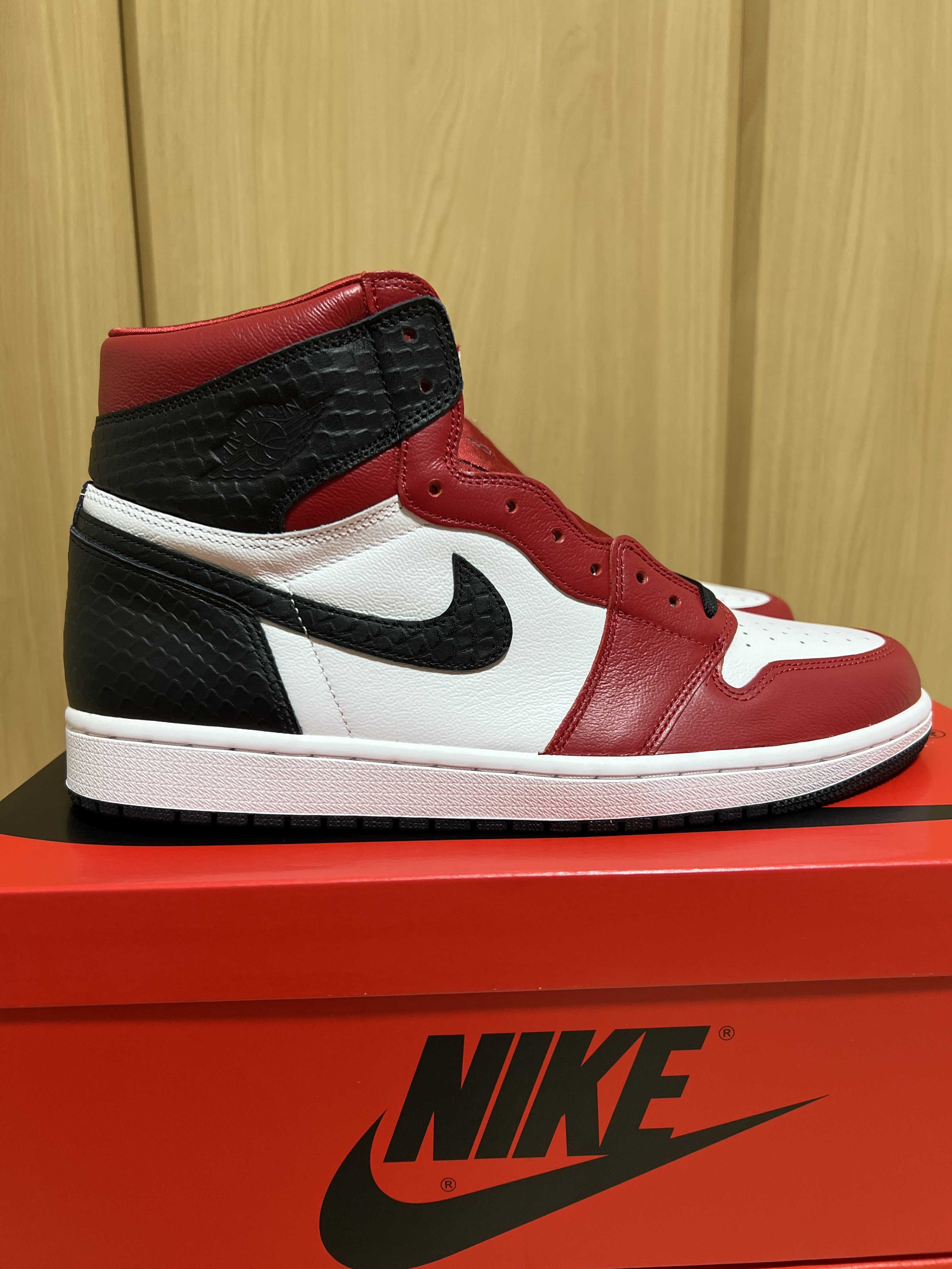 Nike Women's Air Jordan 1 High OG "Satin Red"