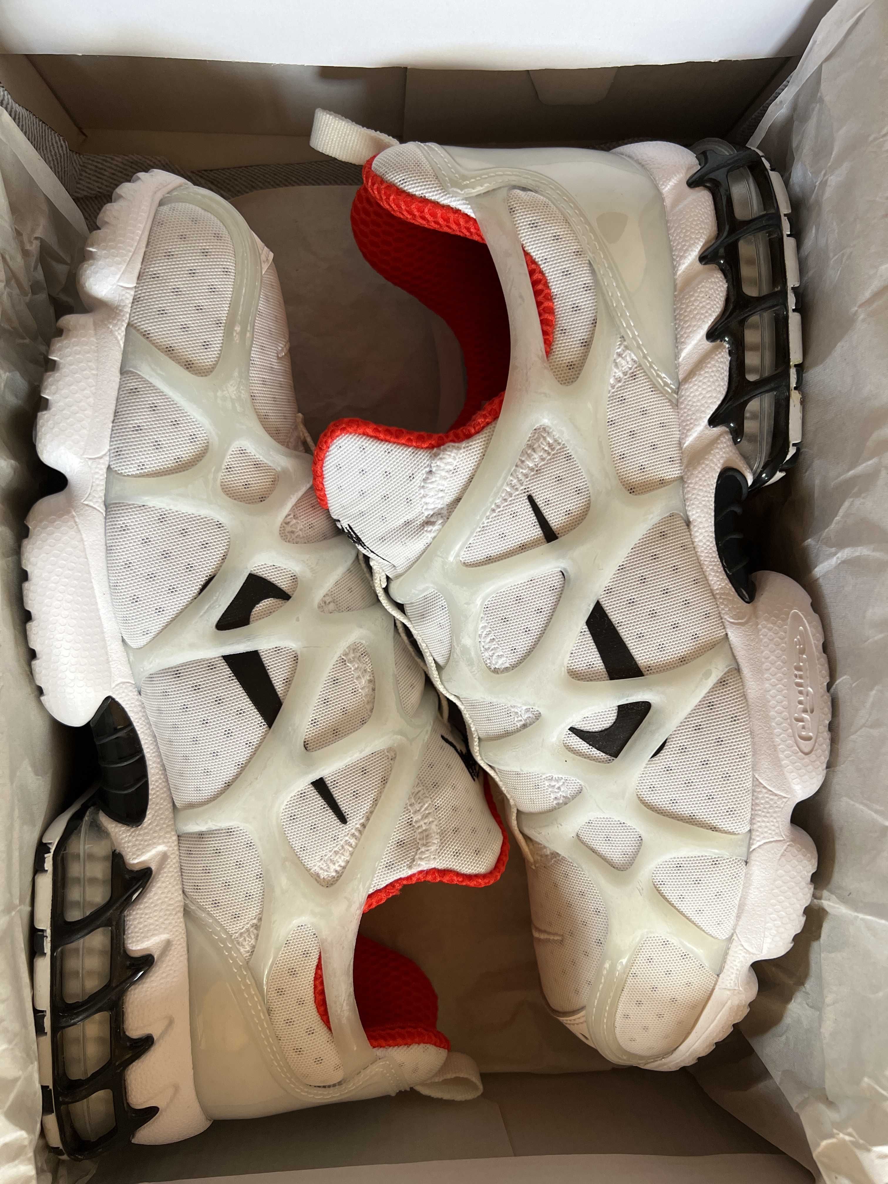 Stussy × Nike Air Zoom Kukini "White/Red"