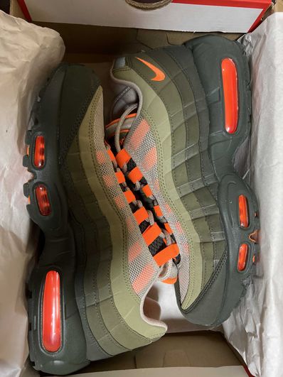 Nike Air Max 95 "String/Total Orange"