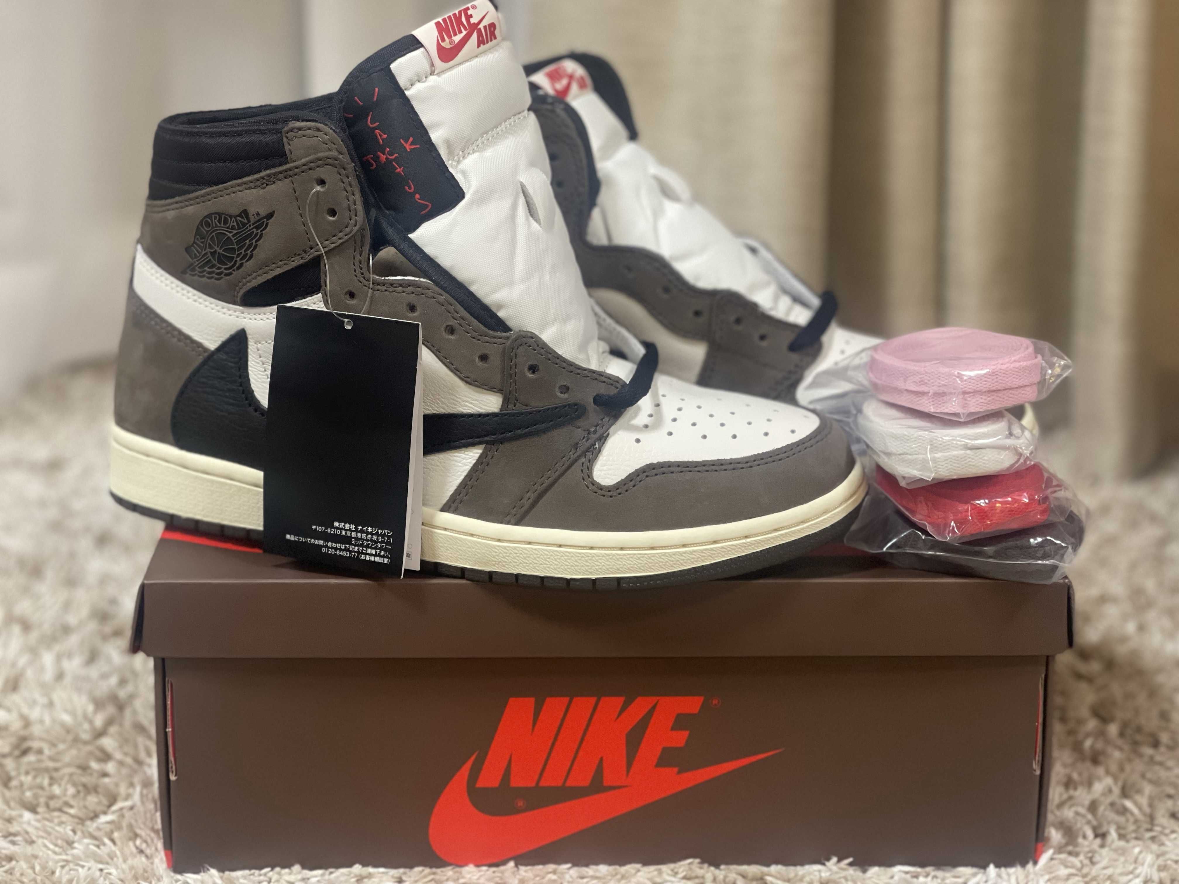 Travis Scott × Nike Air Jordan 1 Retro High OG TS SP "Sail/Dark Mocha"