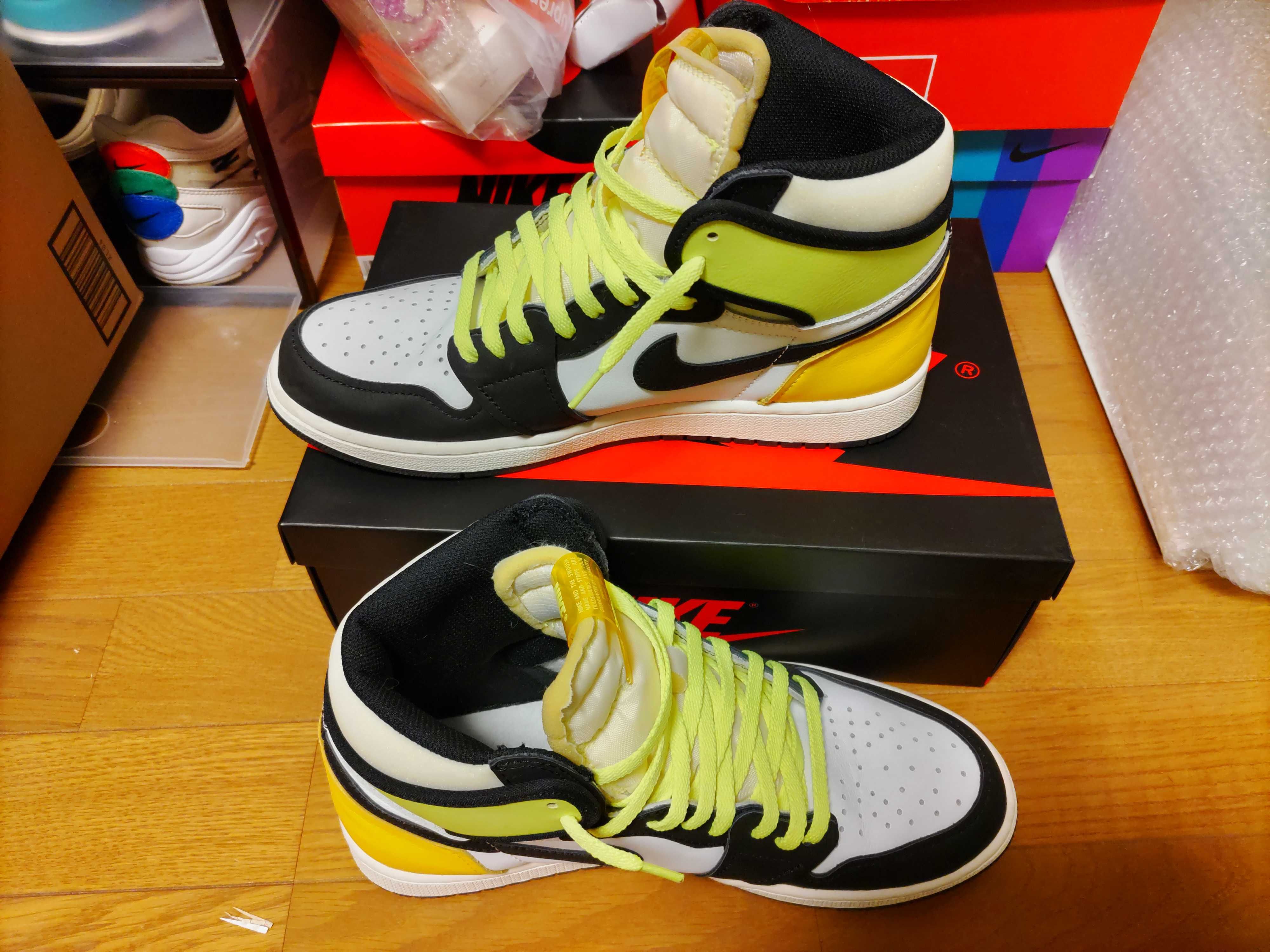 Nike Air Jordan 1 High OG "Volt Gold"