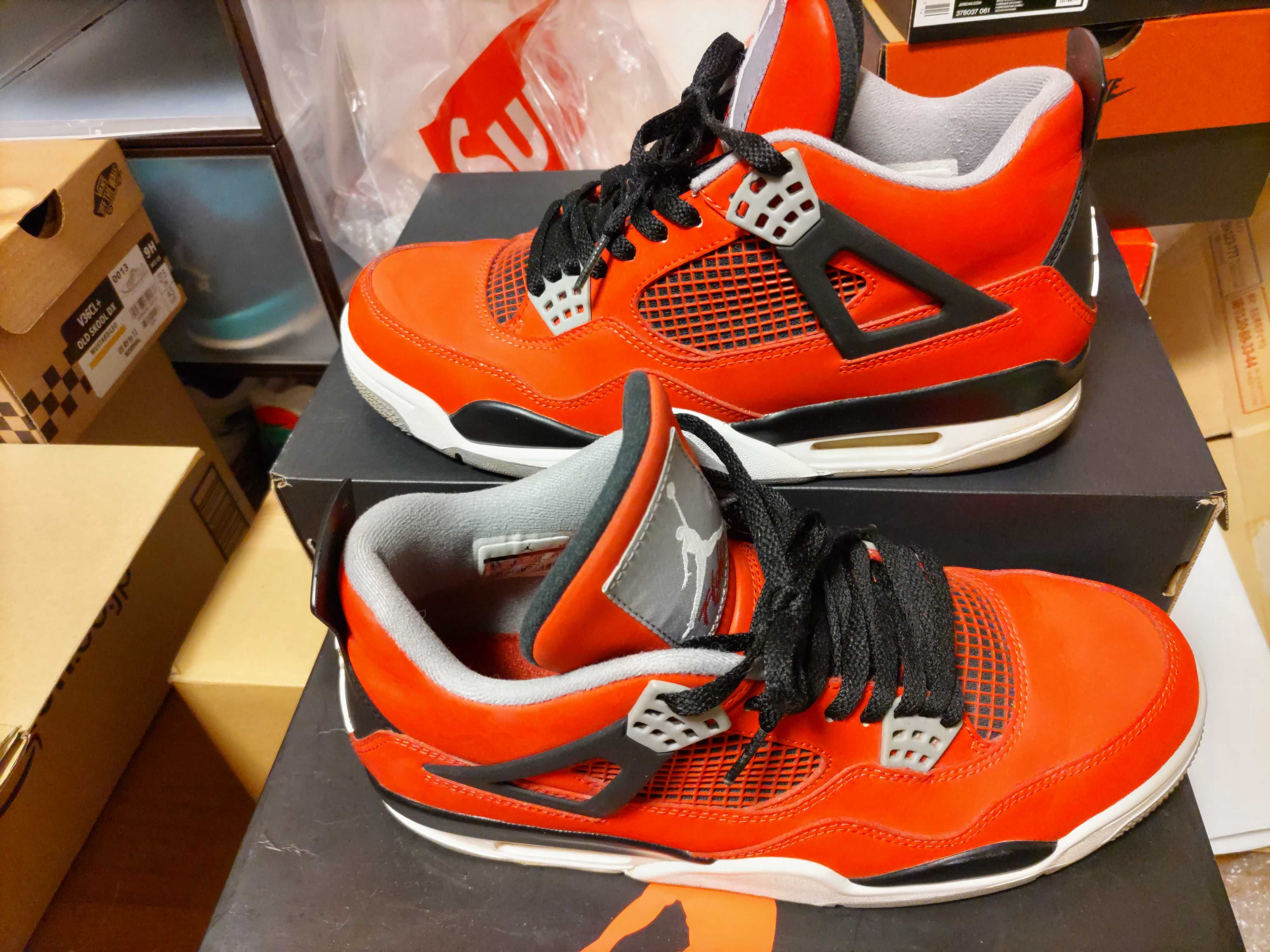 Nike Air Jordan 4 Retro "Toro Bravo"