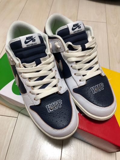 HUF × Nike SB Dunk Low "New York"