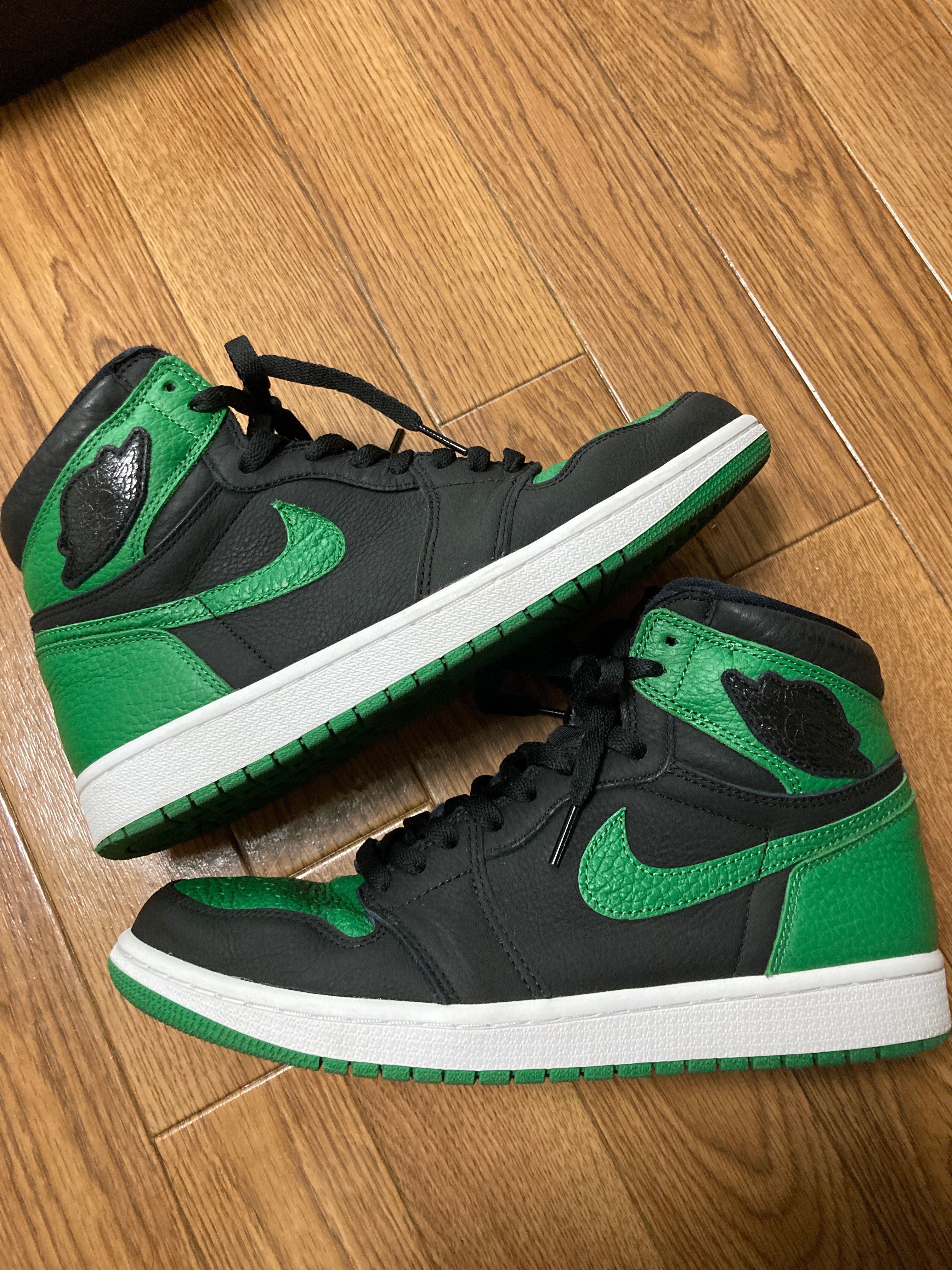 Nike Air Jordan 1 Retro High OG "Black/Pine Green" (2020)