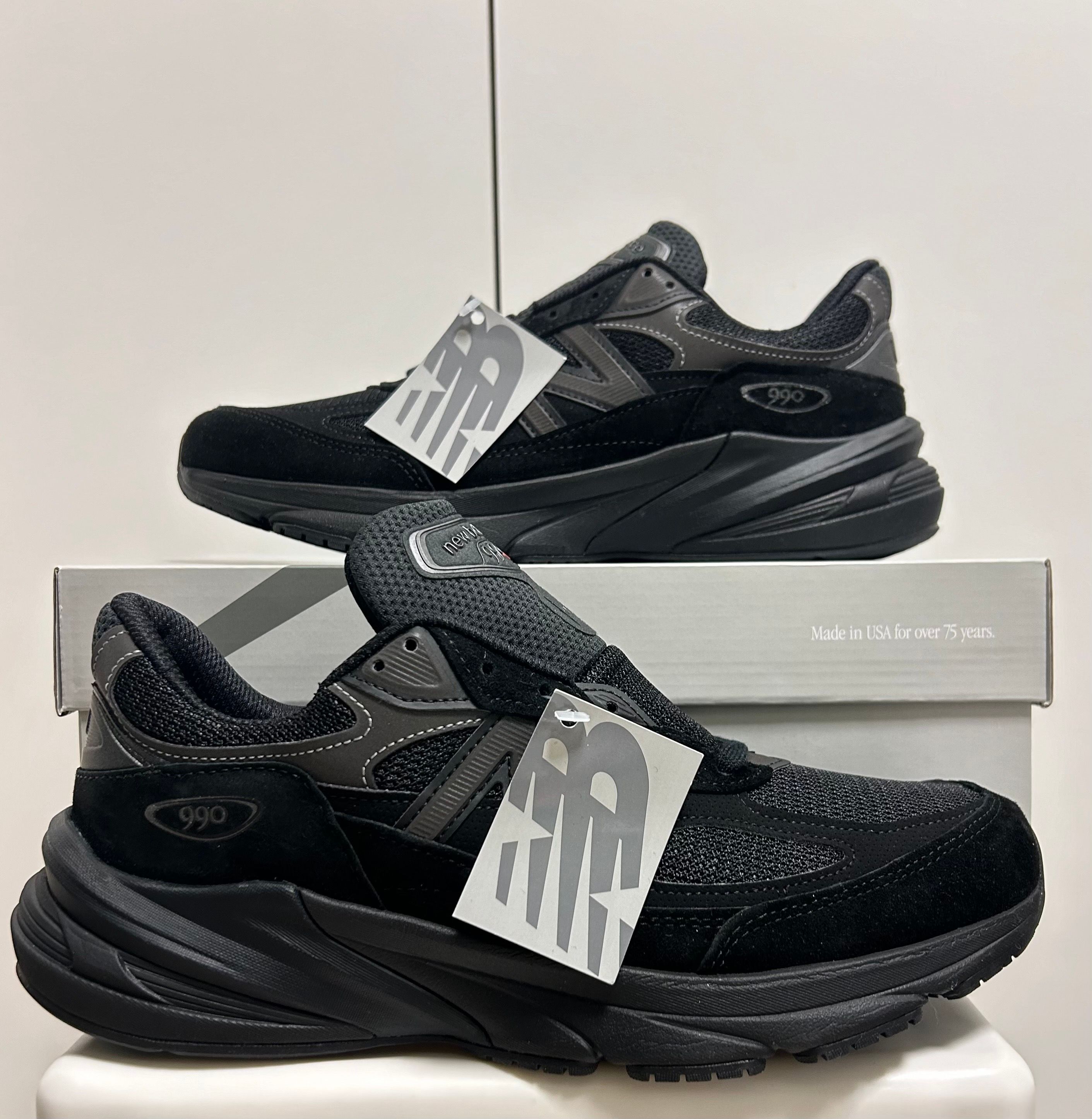 New Balance 990V6 "Triple Black"