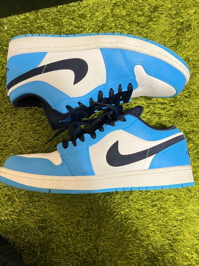 Nike Air Jordan 1 Low "University Blue"