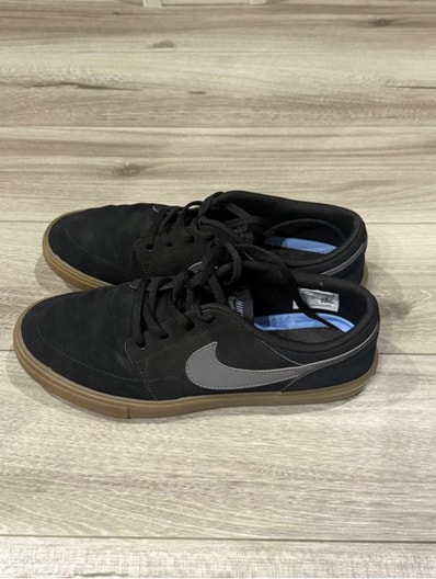 Nike Charge Suede "Black/Black/Gum Light Brown/Anthracite"