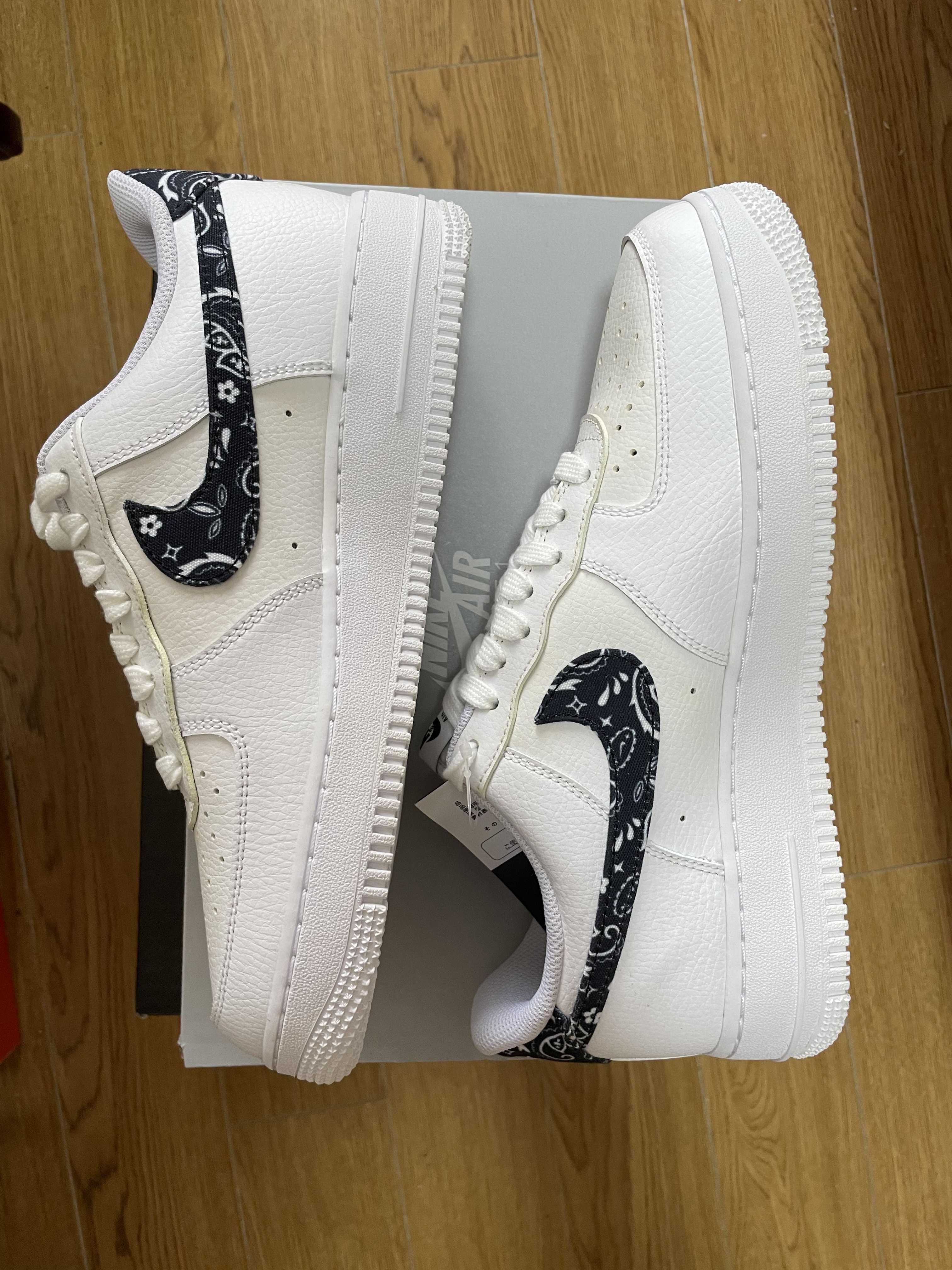 Nike Women's Air Force 1 Low '07 Essential "Black Paisley"