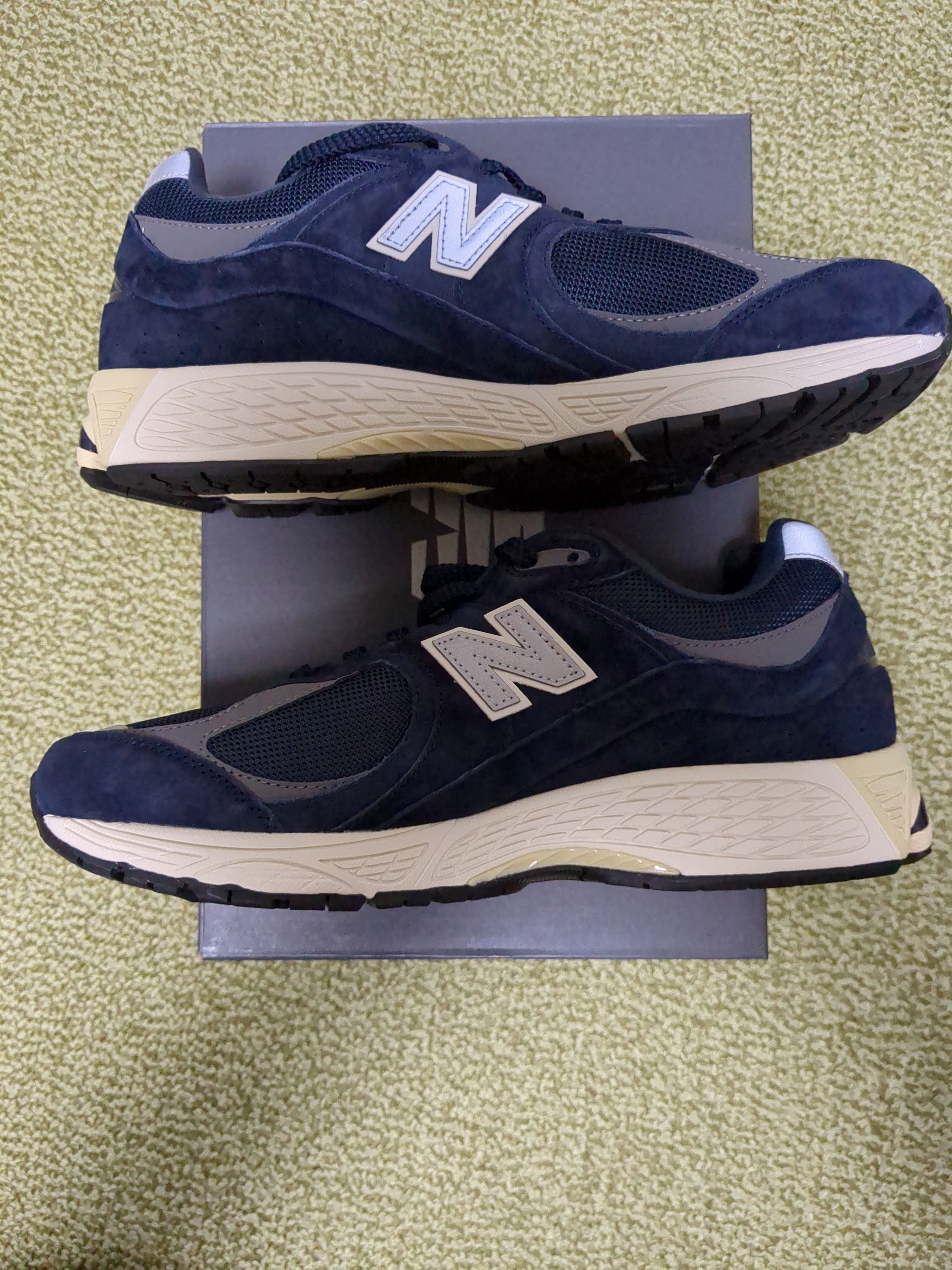 New Balance 2002R "Eclipse/Castlerock"