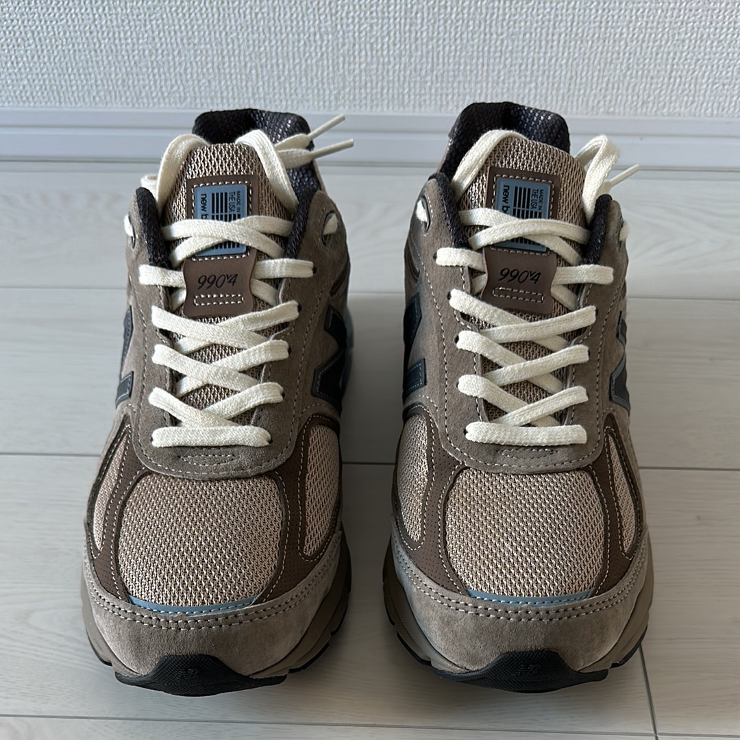 AURALEE × New Balance 990V4 "Taupe"