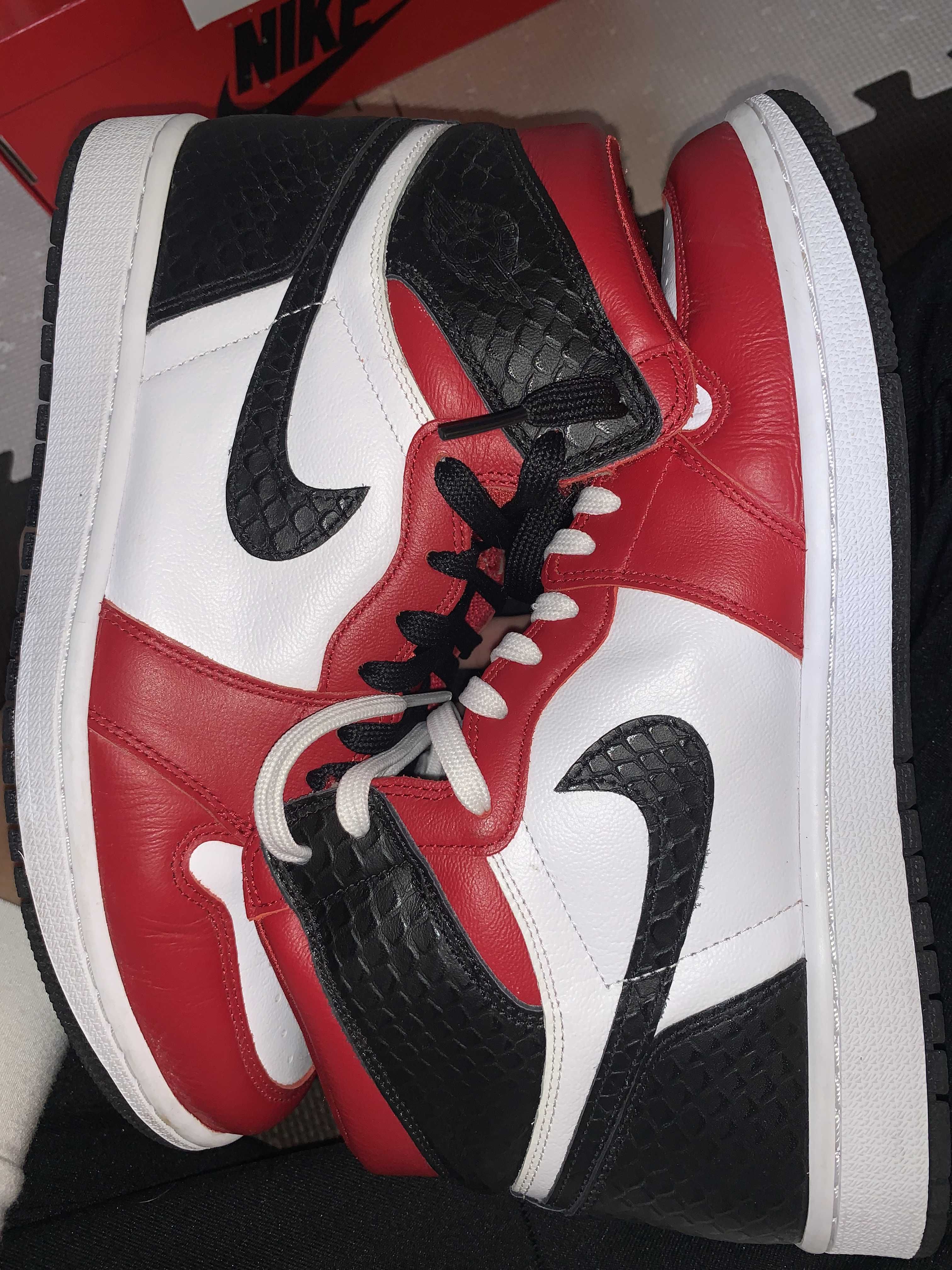 Nike Women's Air Jordan 1 High OG "Satin Red"