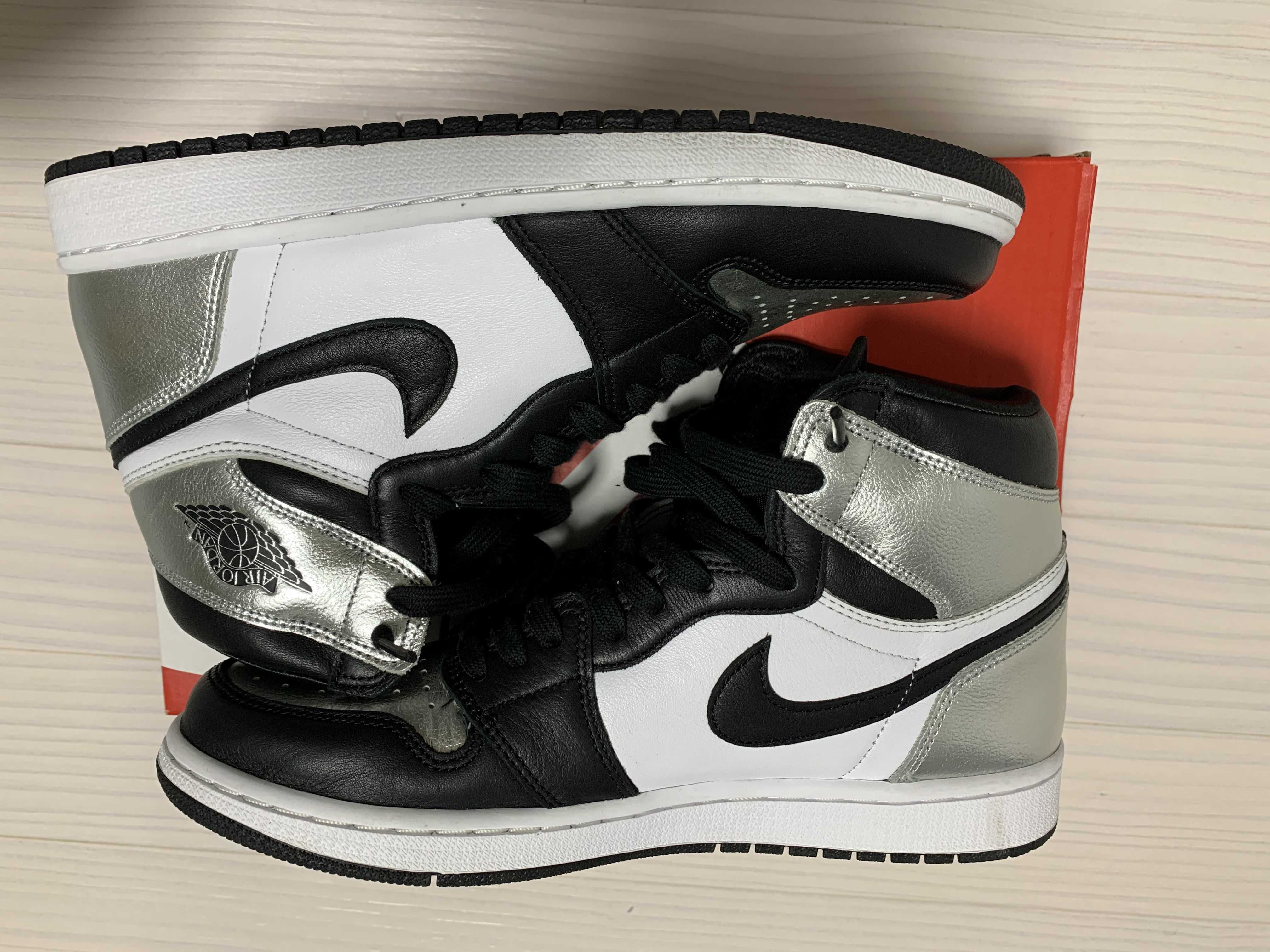 Nike Women's Air Jordan 1 Retro High OG "Silver Toe"