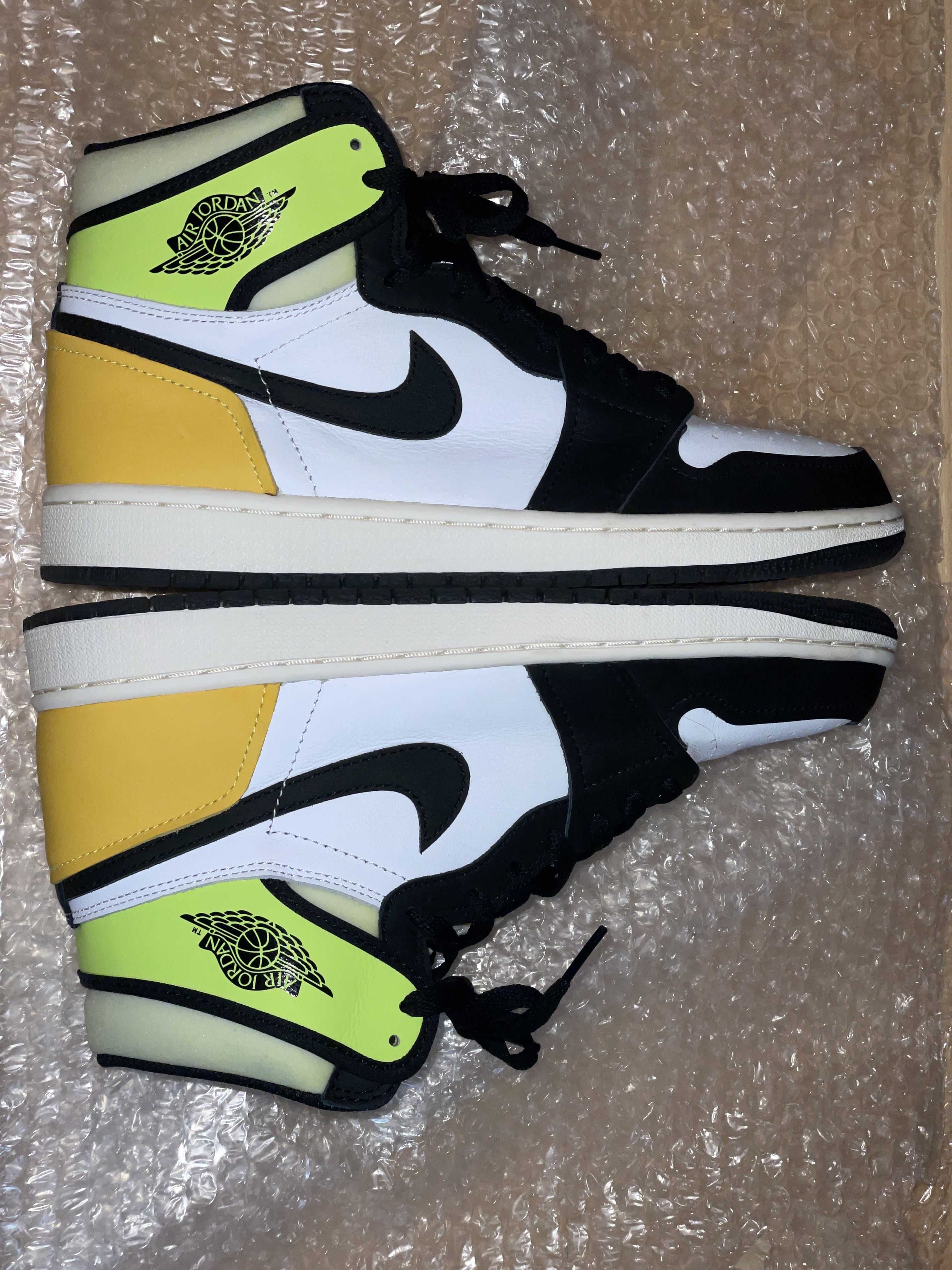 Nike Air Jordan 1 High OG "Volt Gold"