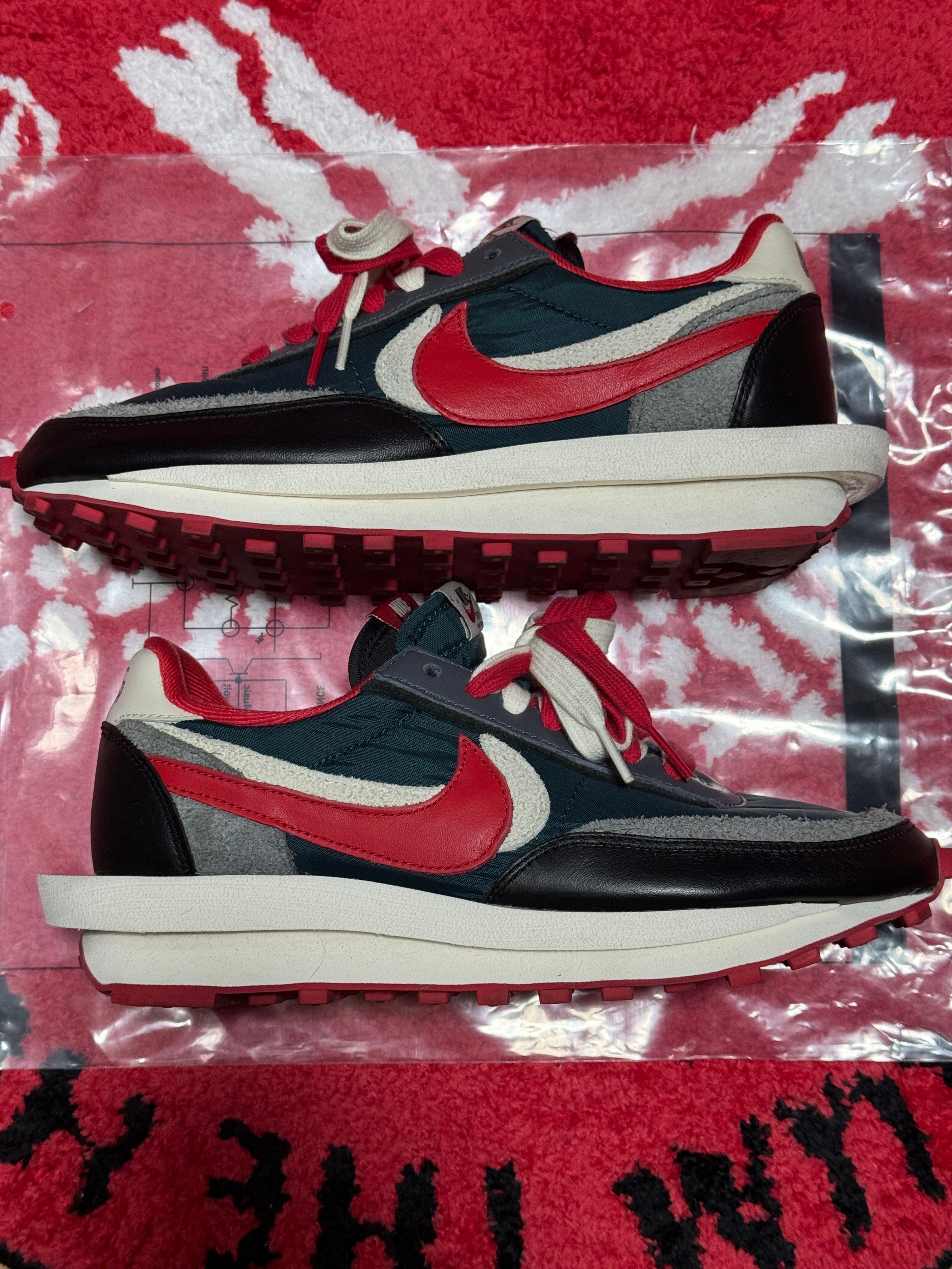 UNDERCOVER × sacai × Nike LD Waffle "Midnight Spruce/Pale Ivory-Dark Grey-University Red"