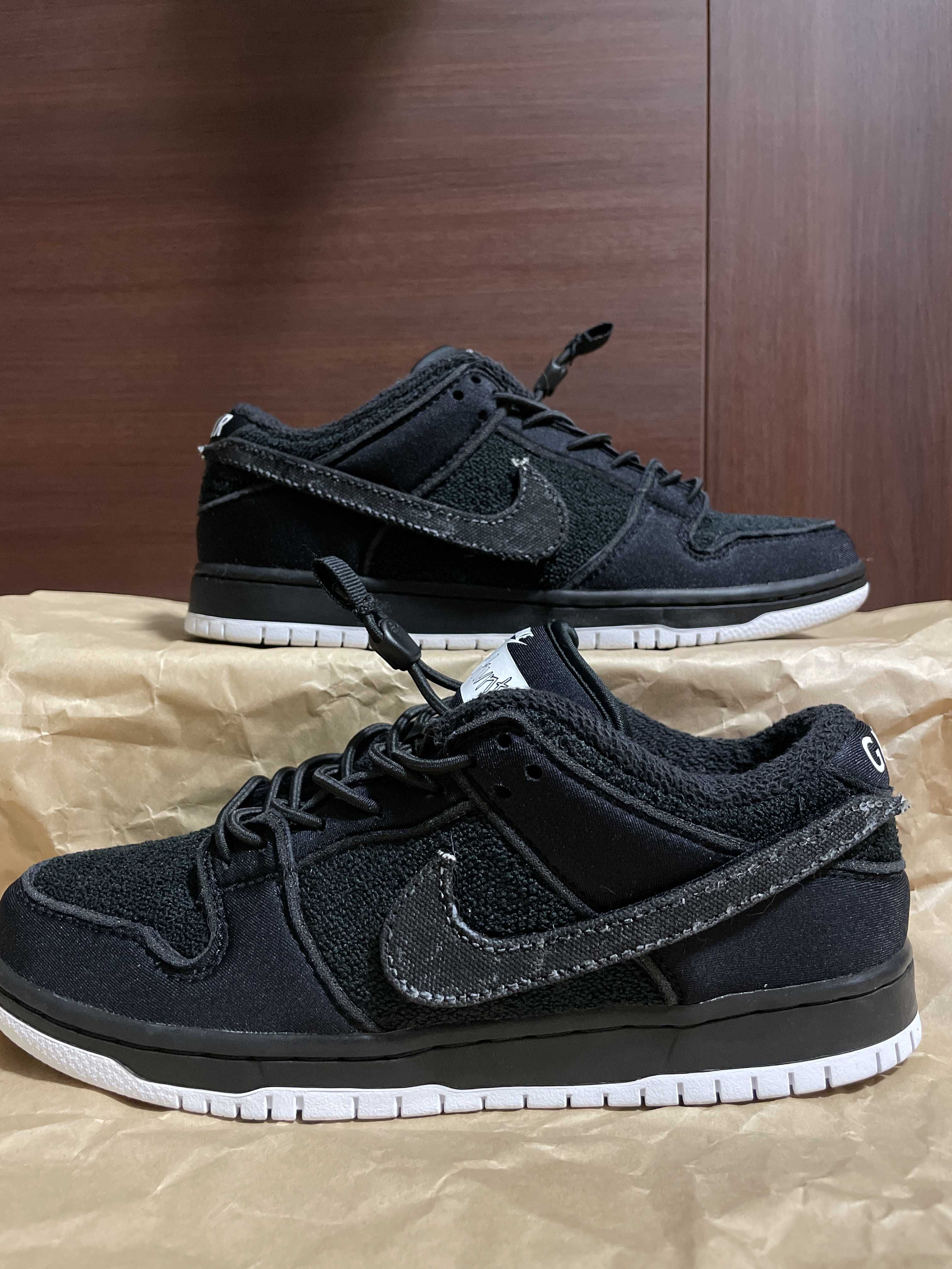 Gnarhunters × Nike SB Dunk Low "Black/White"