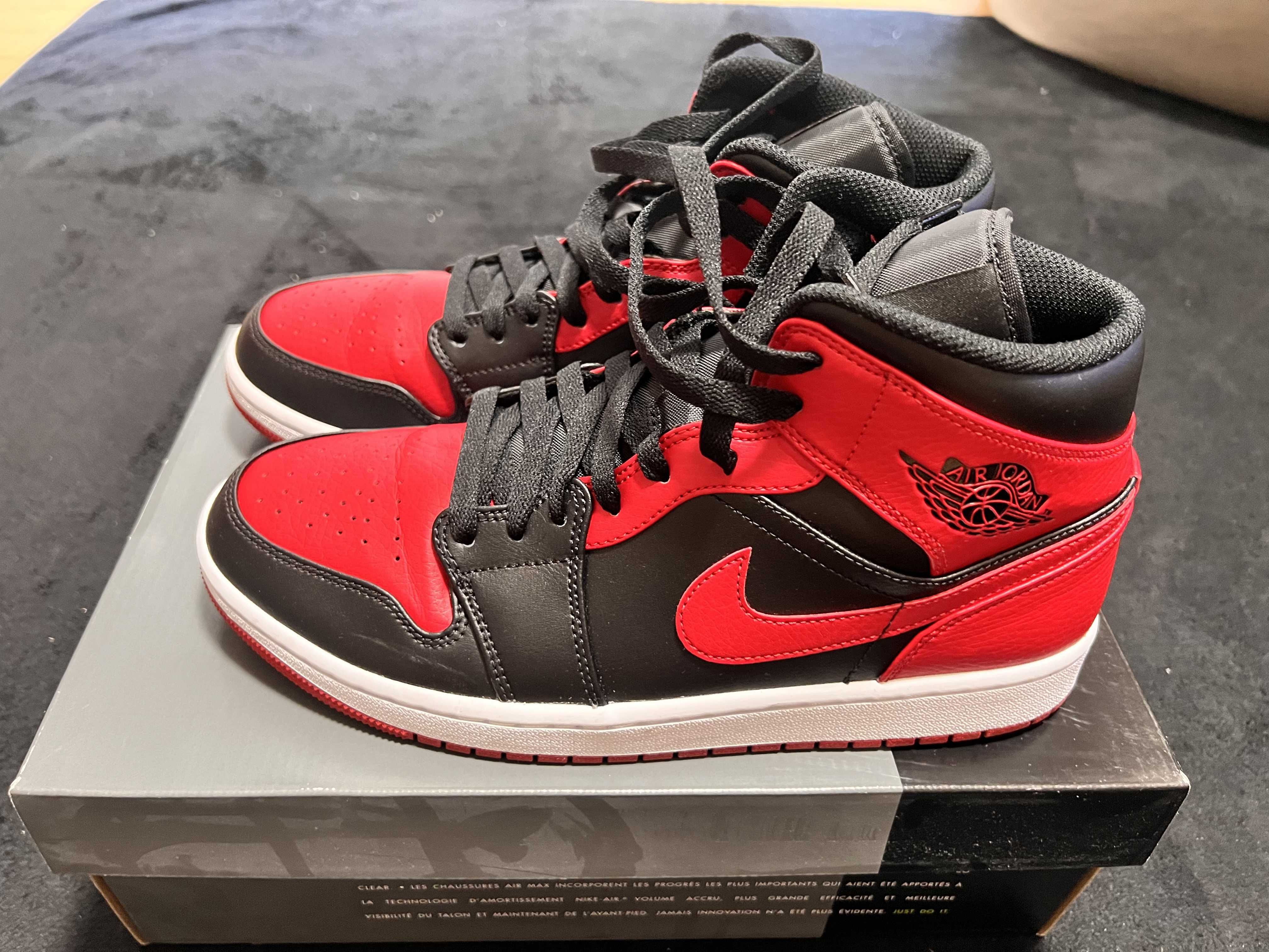 Nike Air Jordan 1 Mid "Bred"