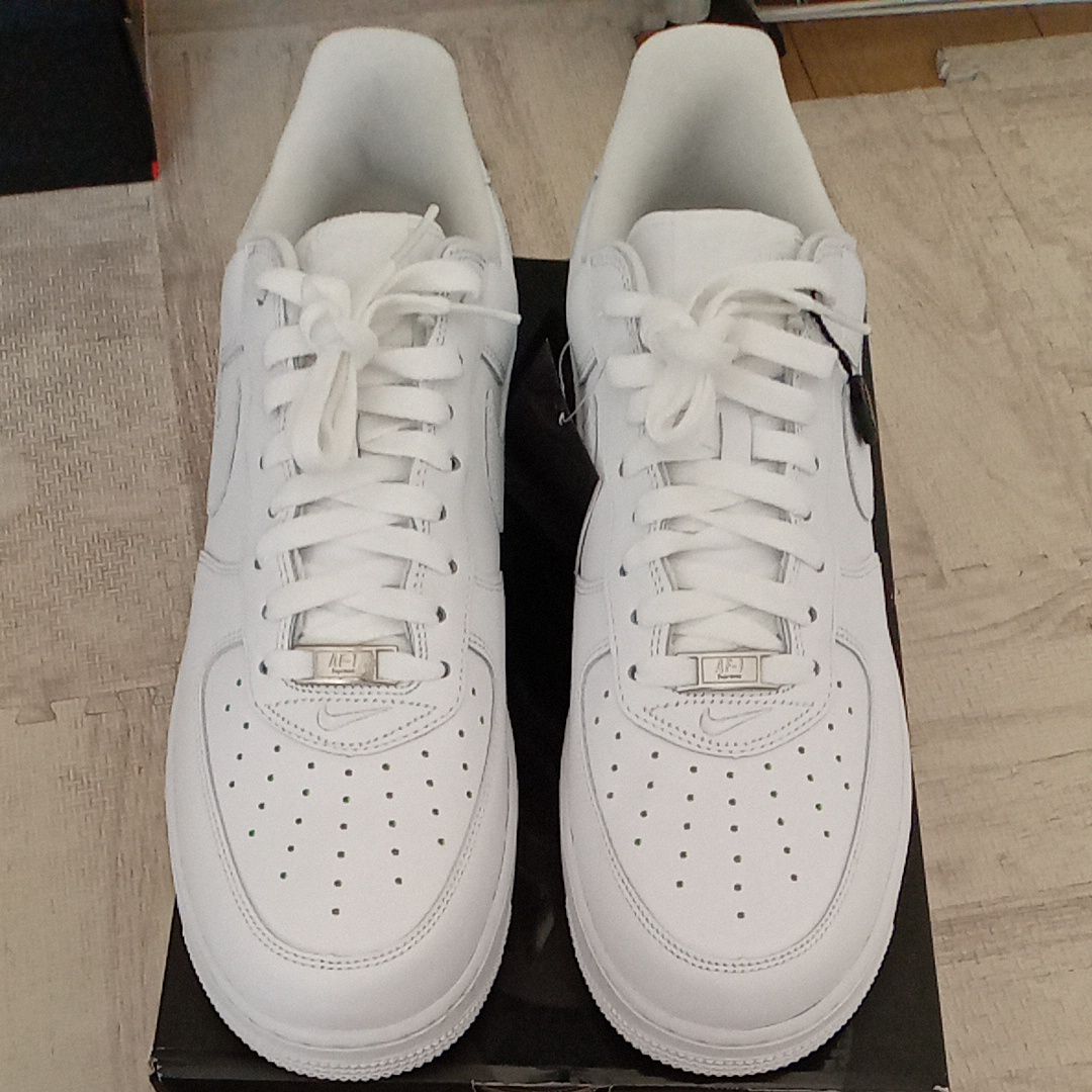 Supreme × Nike Air Force 1 Low "White"