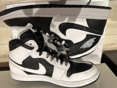 Nike Women's Air Jordan 1 Mid "Homage"