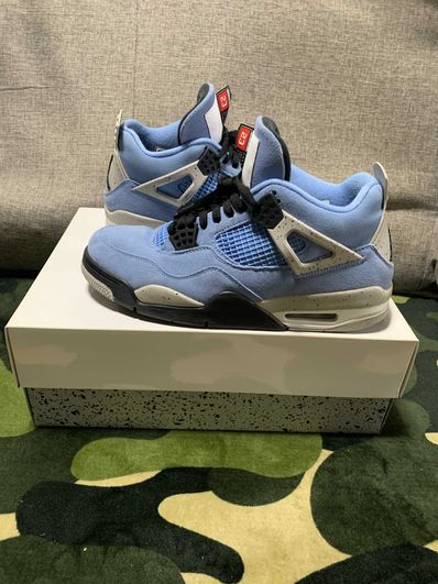 Nike Air Jordan 4 "University Blue"