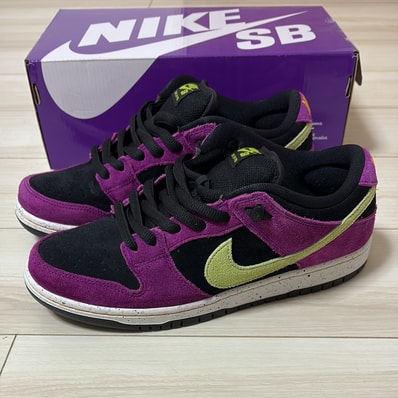 Nike SB Dunk Low "Red Plum"