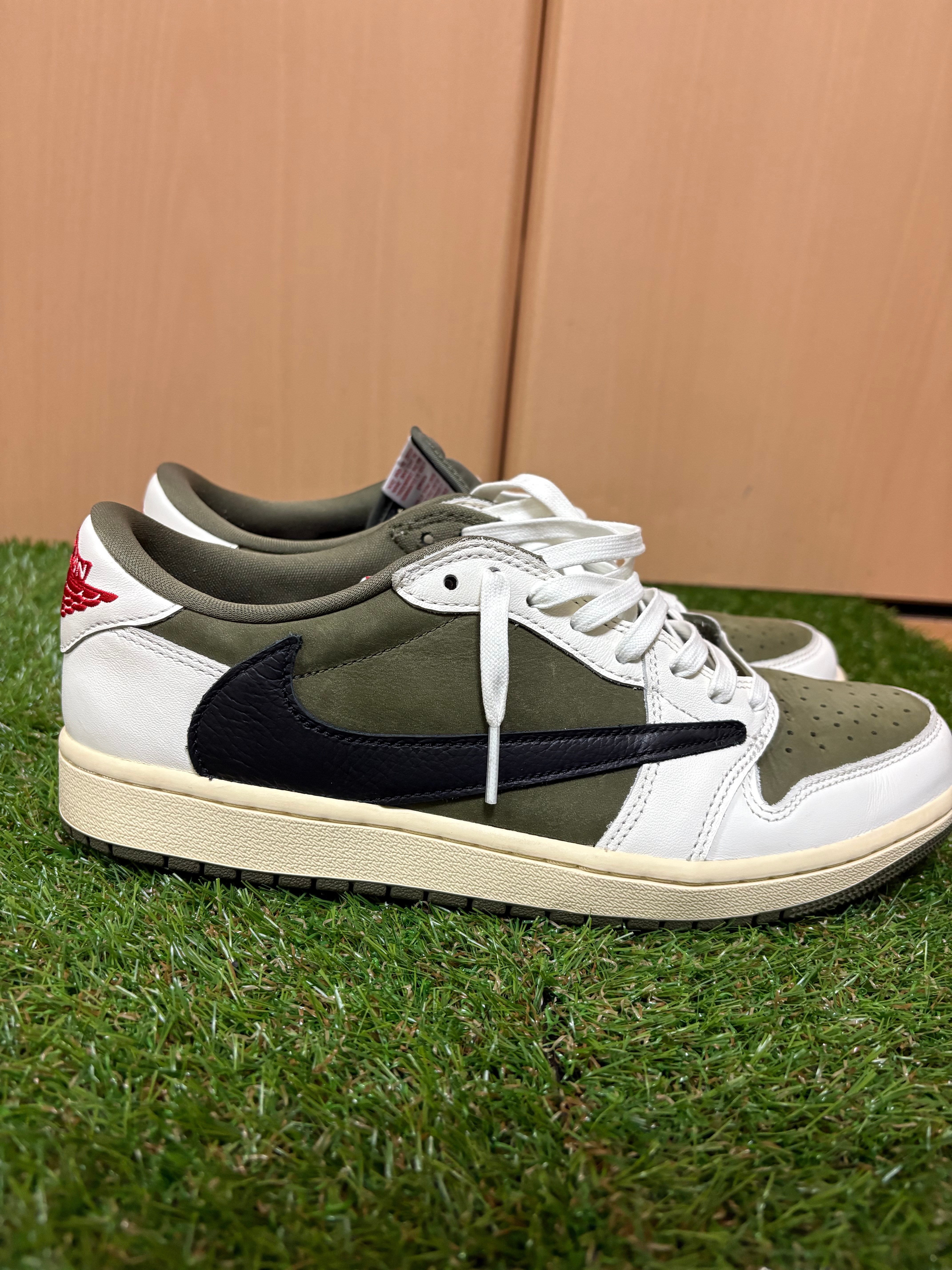 Travis Scott × Nike Air Jordan 1 Low OG SP "Reverse Olive"