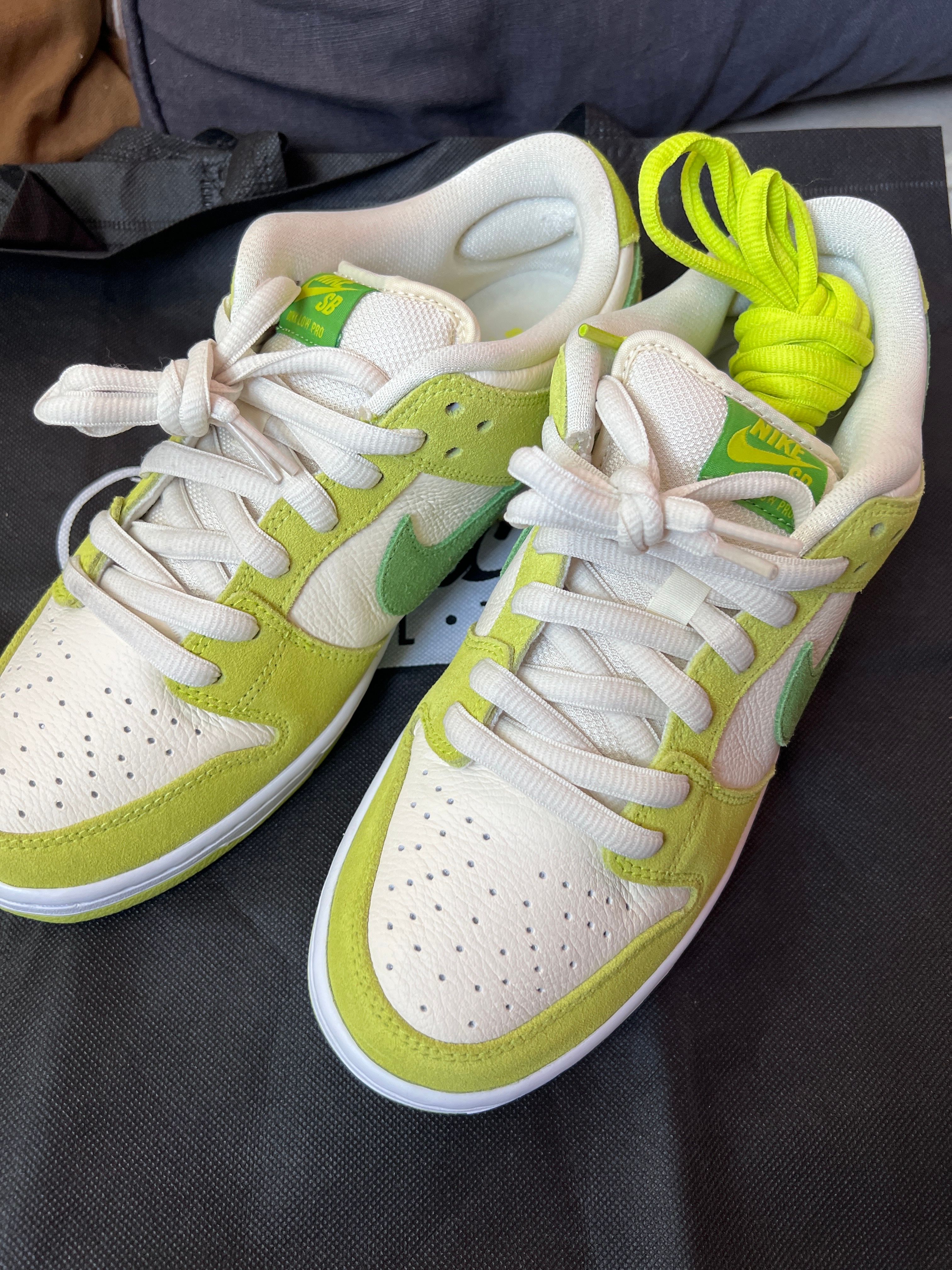 Nike SB Dunk Low "Green Apple"