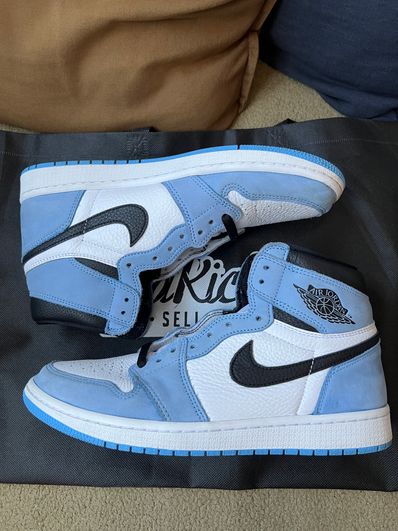 Nike Air Jordan 1 High OG "University Blue"
