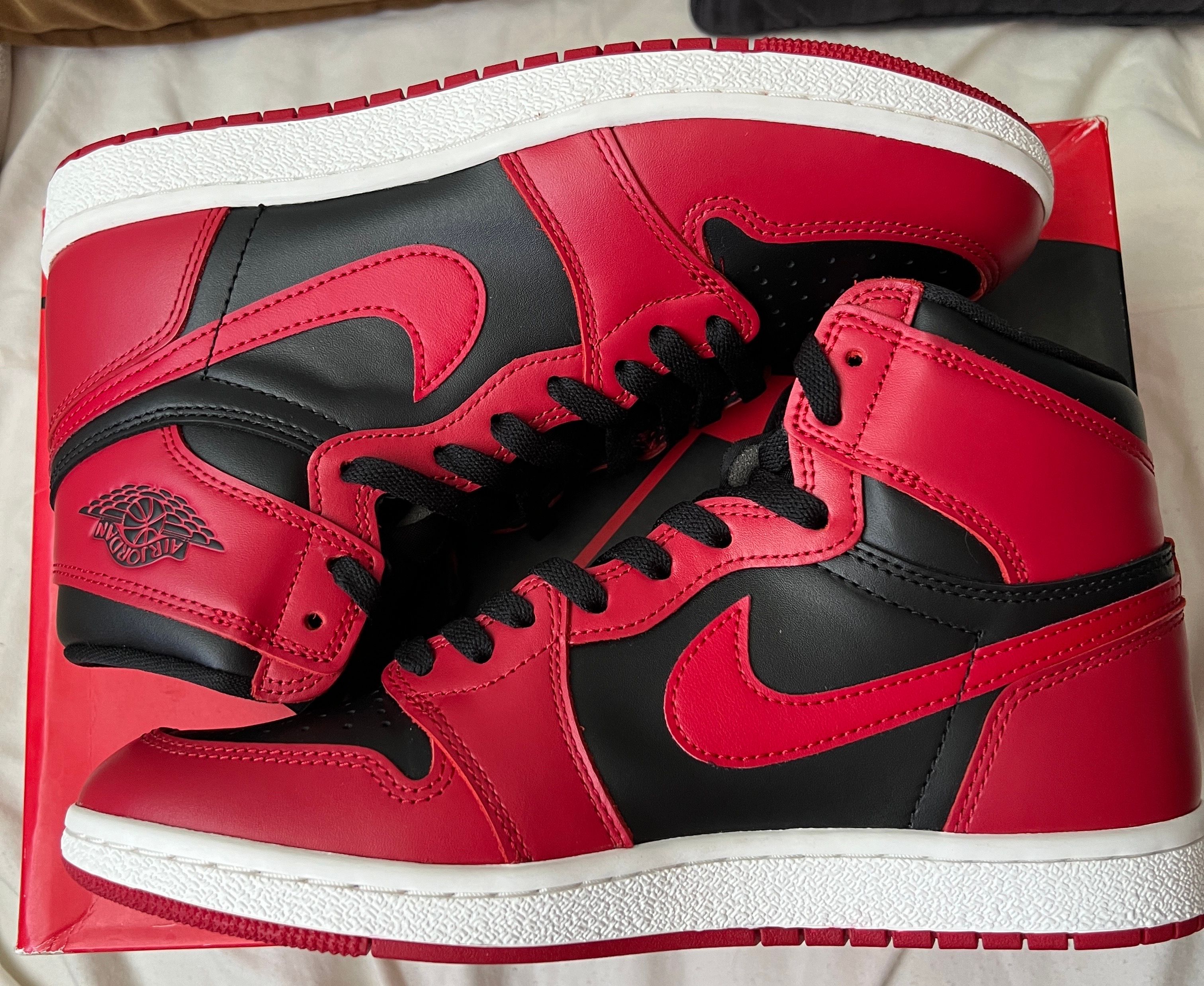 Nike Air Jordan 1 High ’85 "Varsity Red"