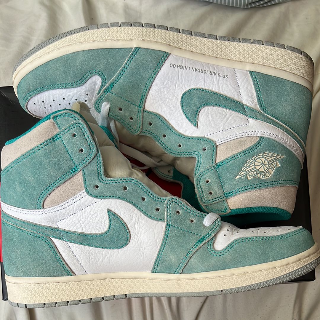 Nike Air Jordan 1 Retro High OG "Turbo Green"