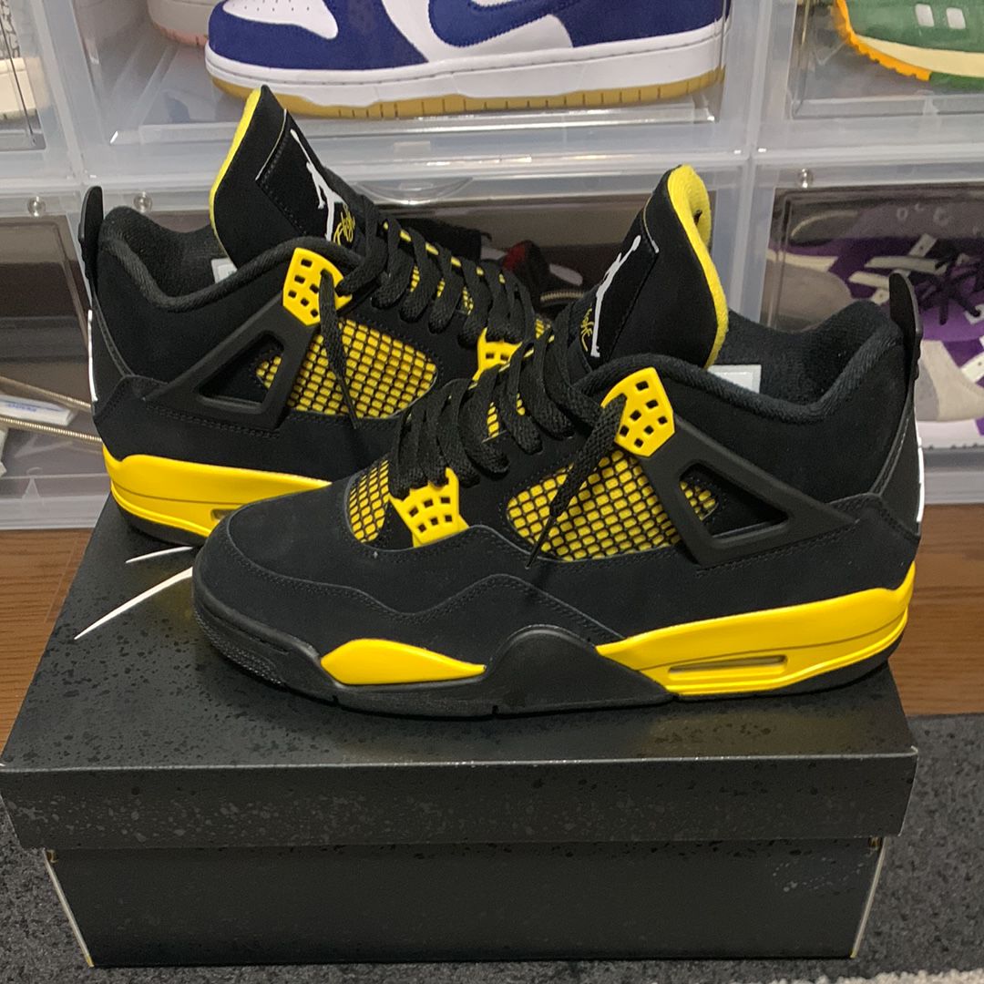 Nike Air Jordan 4 Retro "Thunder"(2023)