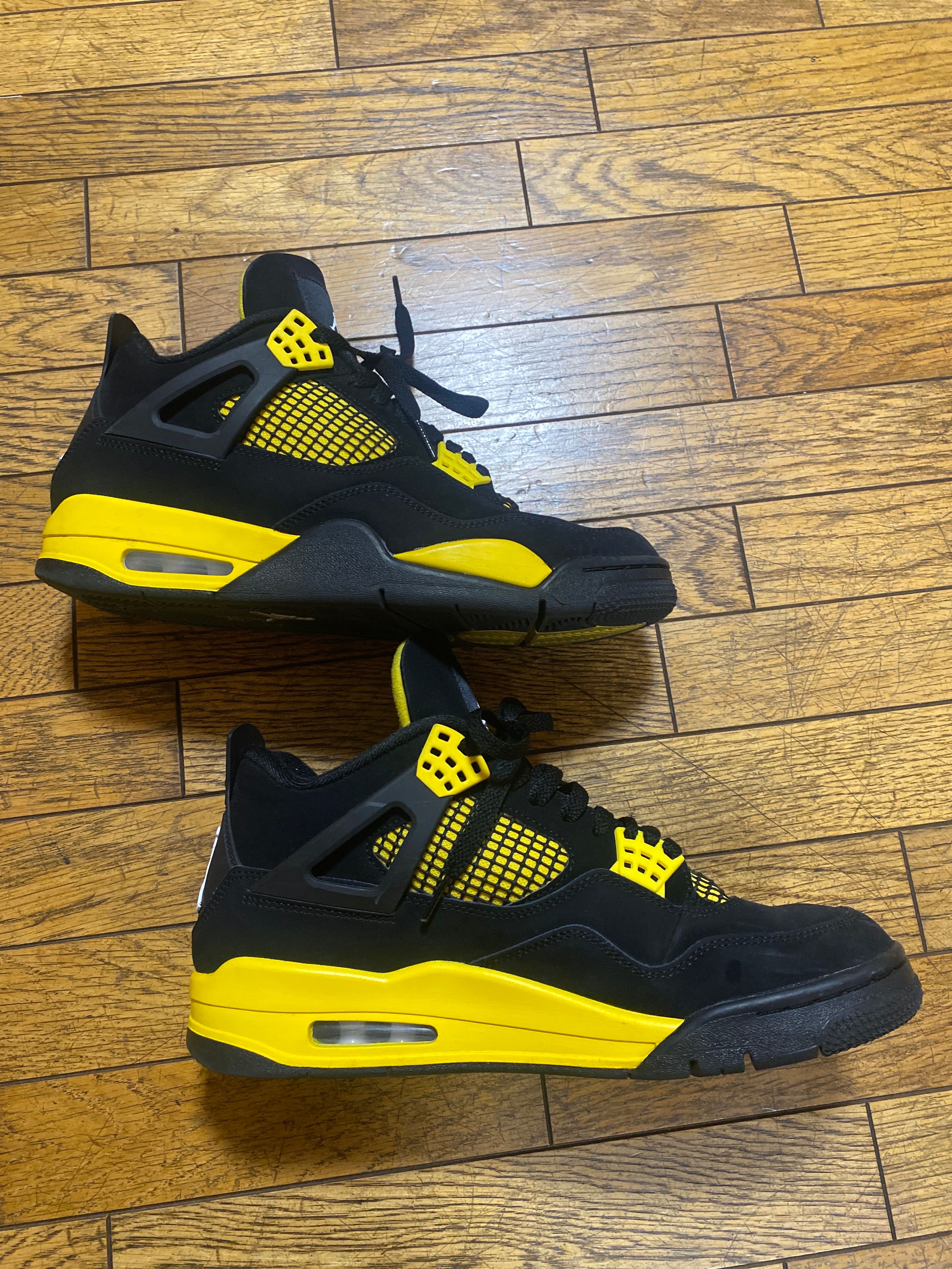 Nike Air Jordan 4 Retro 