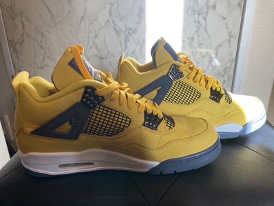 Nike Air Jordan 4 "Tour Yellow"