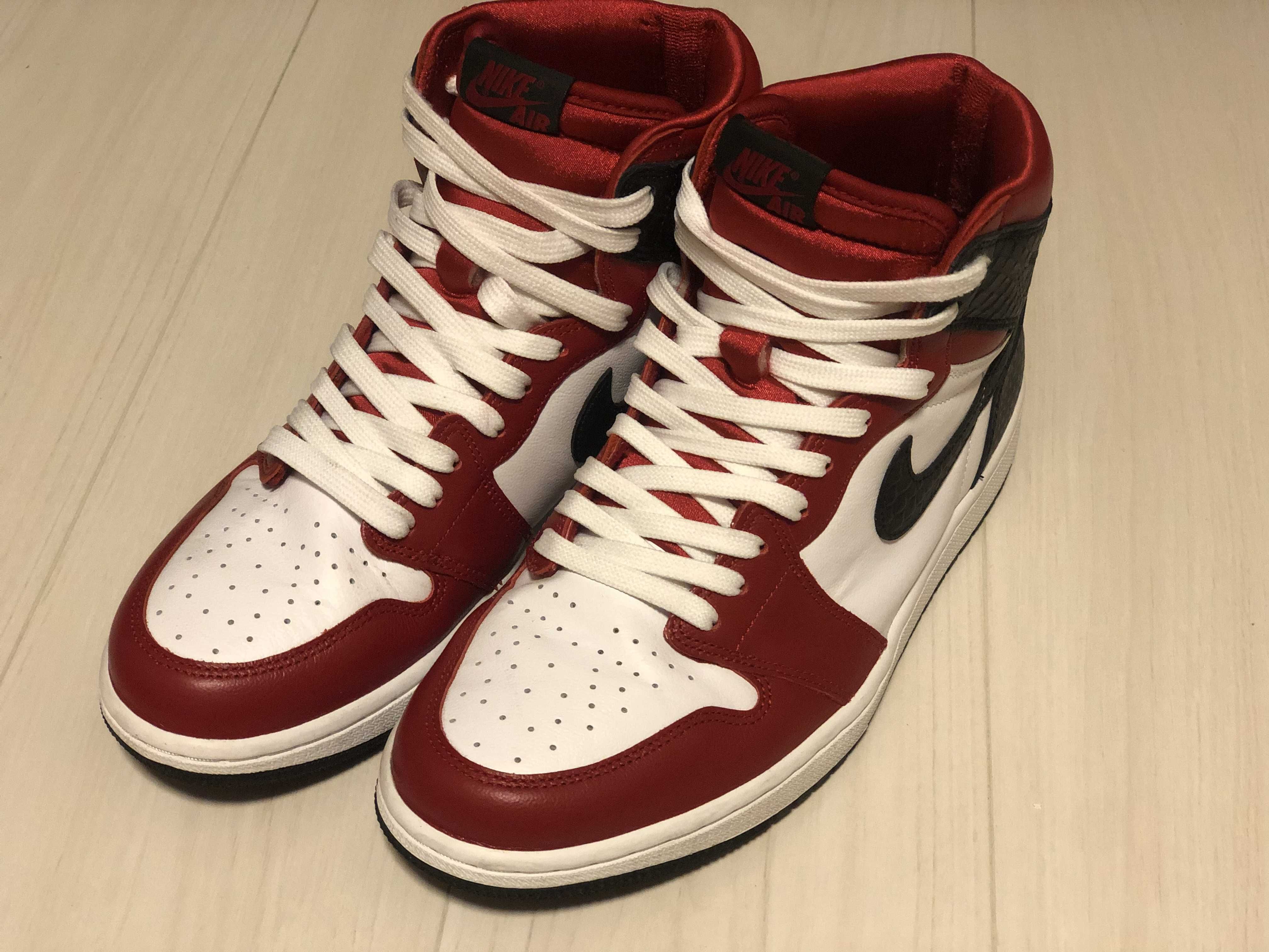Nike Women's Air Jordan 1 High OG "Satin Red"