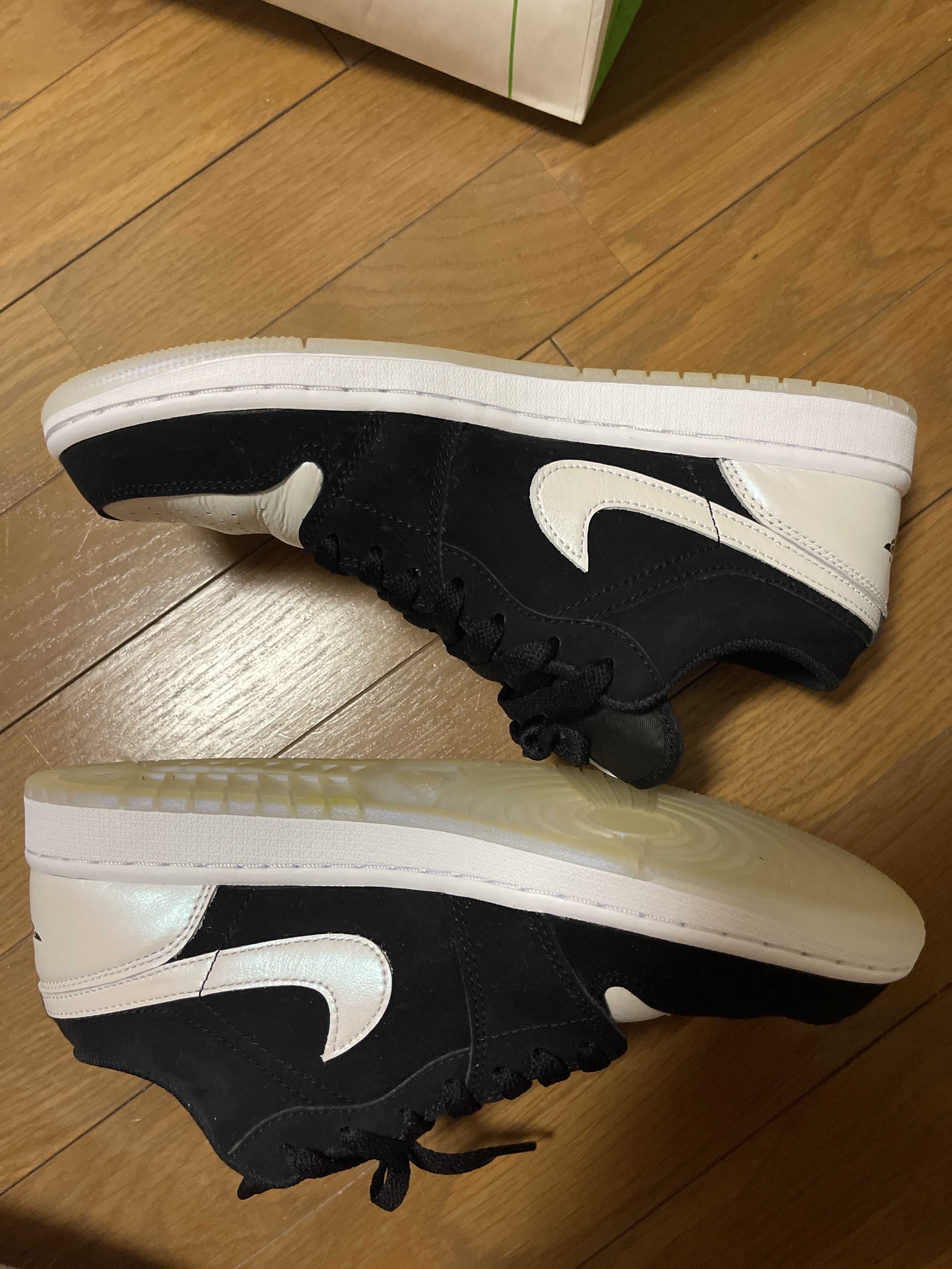 Nike Air Jordan 1 Low "Omega/Black/White"