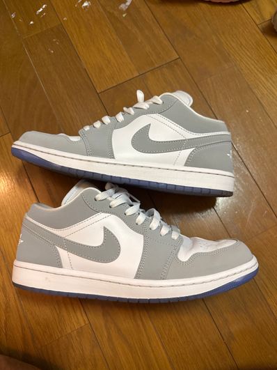 Nike Women's Air Jordan 1 Low "Wolf Grey"