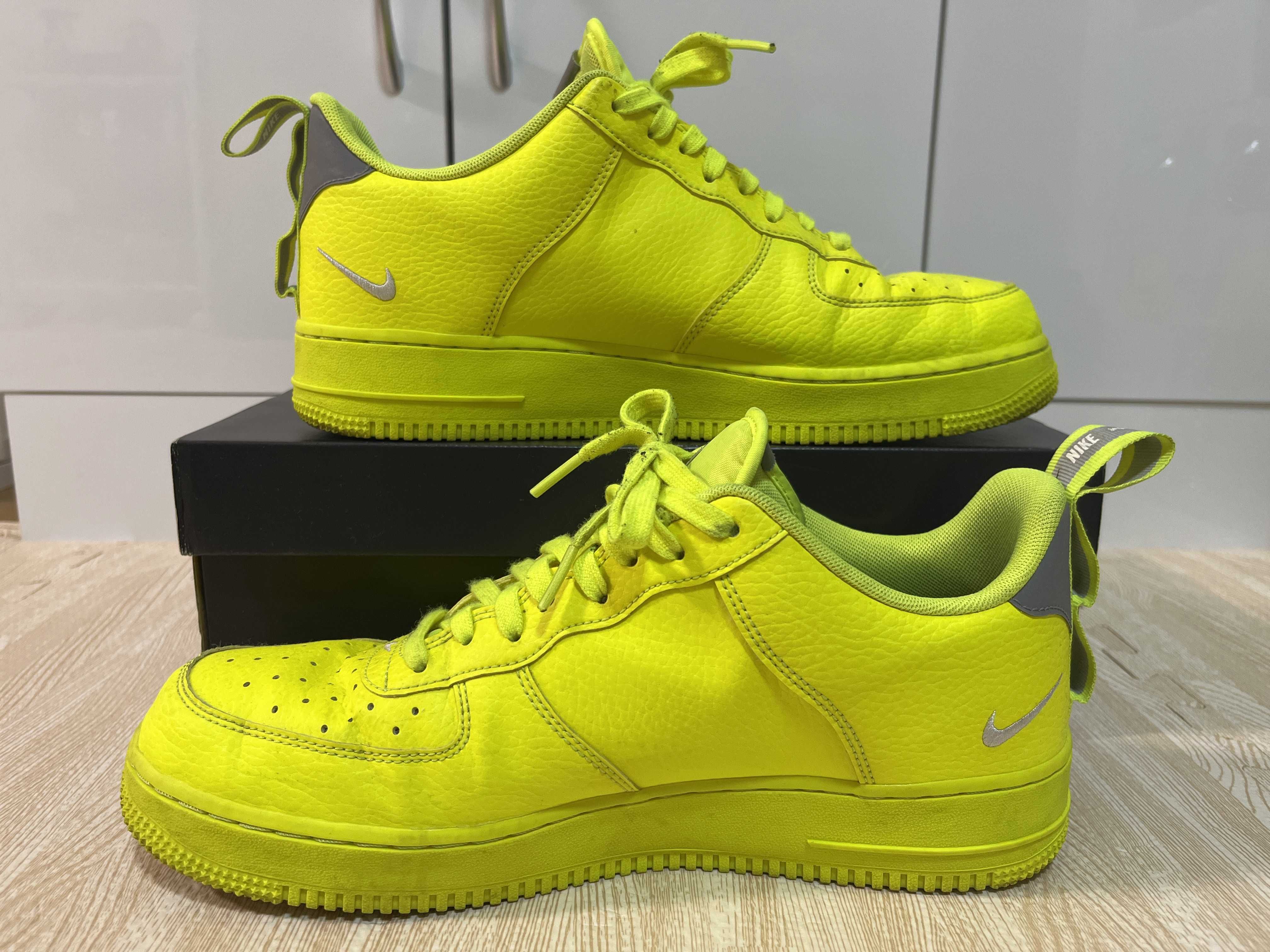 Nike Air Force 1 Low Utility "Volt/White/Black/Wolf Grey"