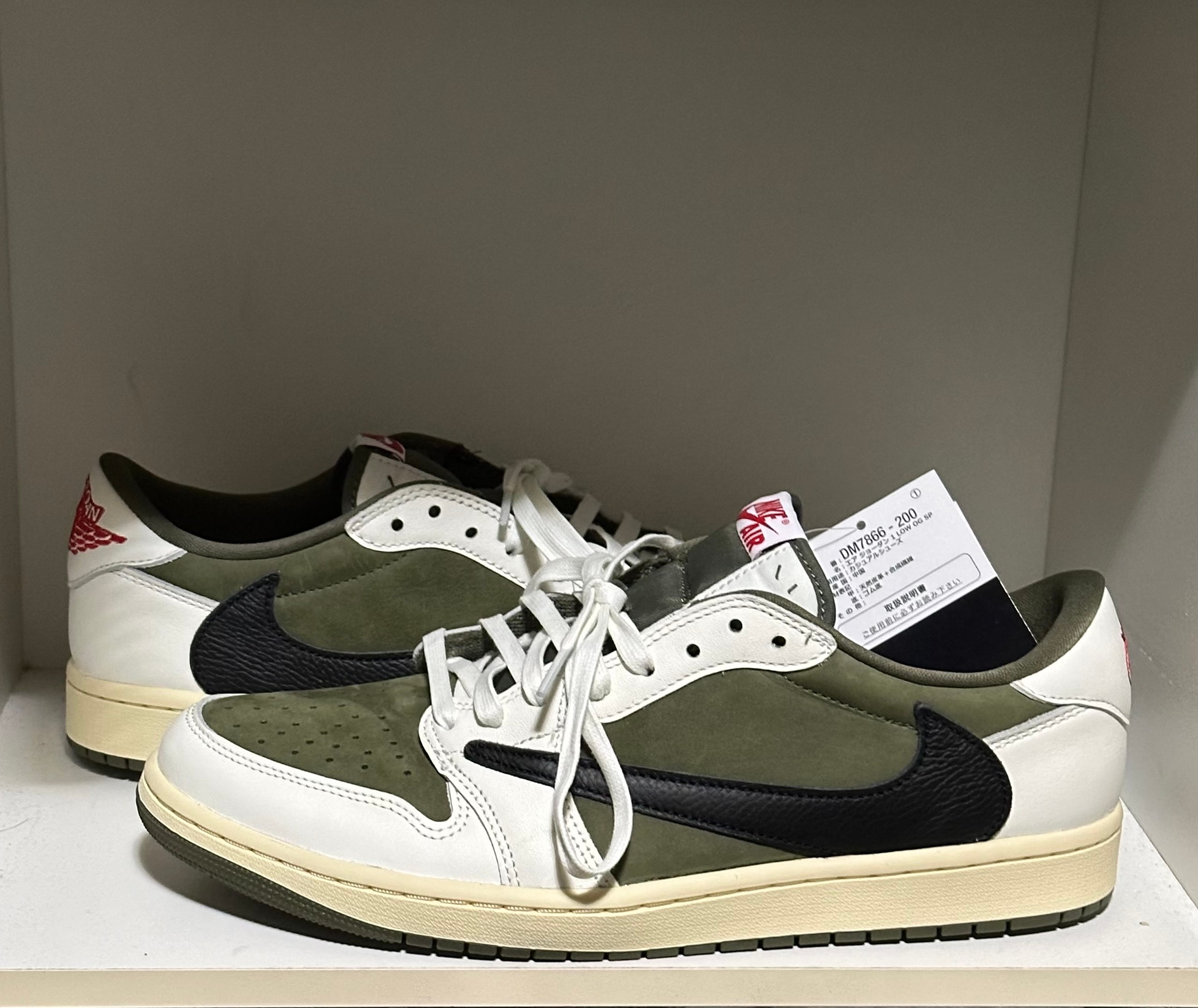 Travis Scott × Nike Air Jordan 1 Low OG SP "Reverse Olive"