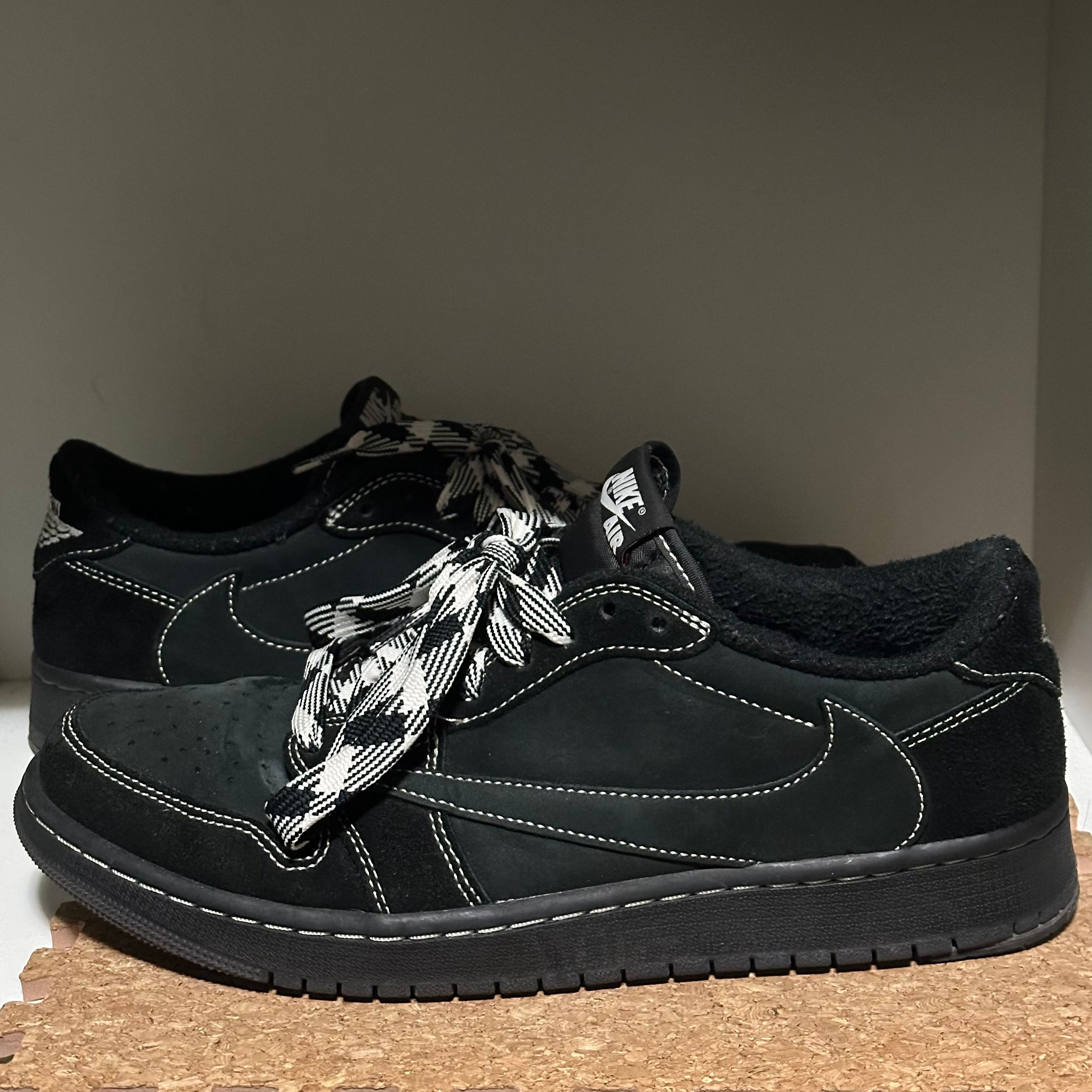 Travis Scott × Nike Air Jordan 1 Low OG SP "Black Phantom"